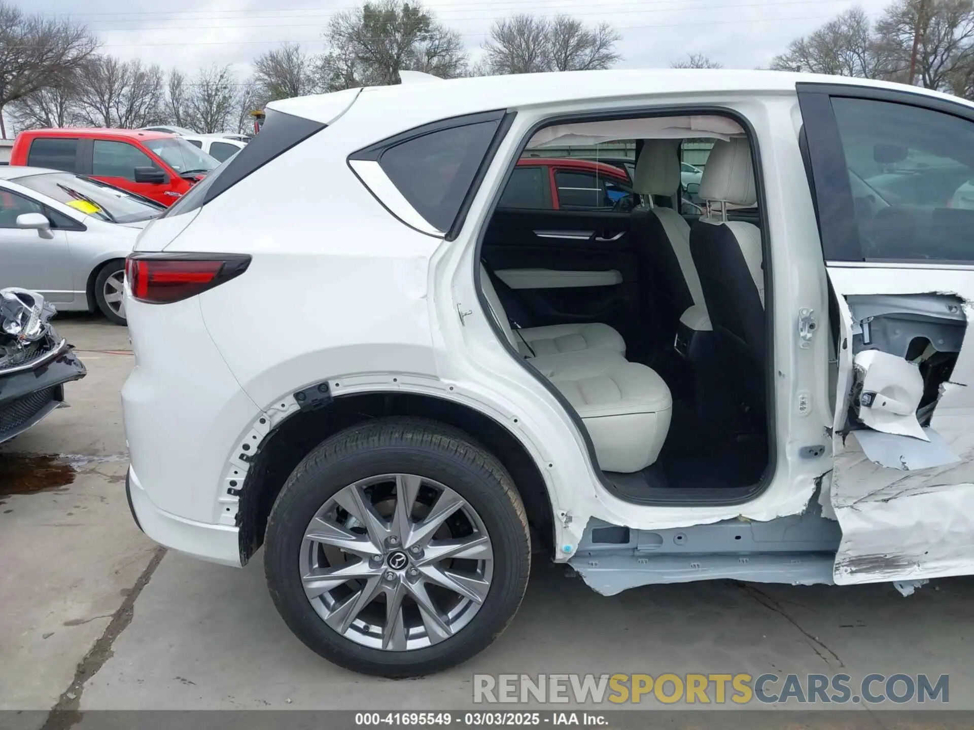 18 Photograph of a damaged car JM3KFBEM9S0549107 MAZDA CX-5 2025