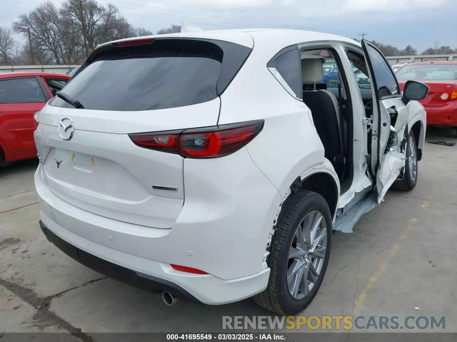 4 Photograph of a damaged car JM3KFBEM9S0549107 MAZDA CX-5 2025