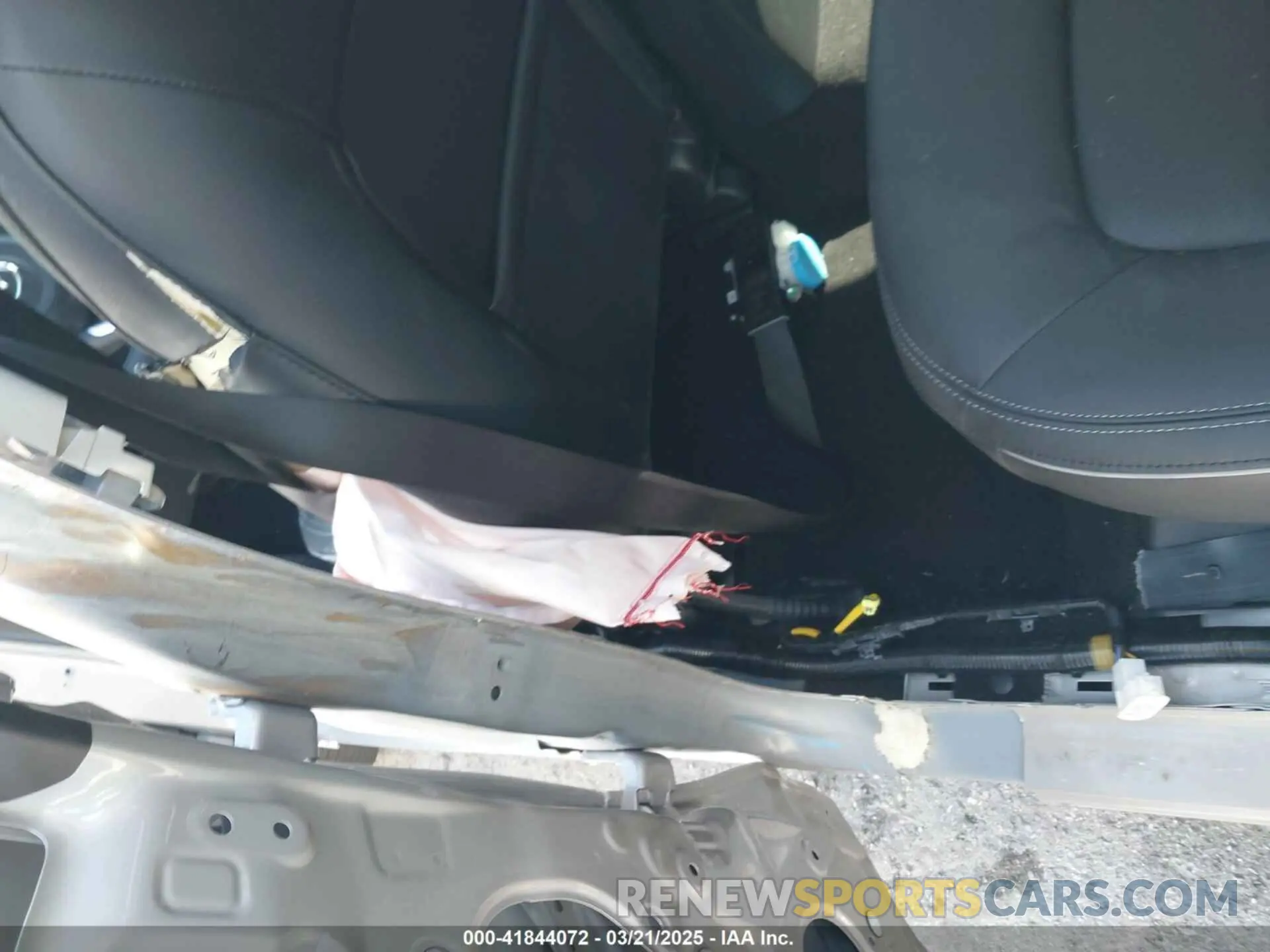21 Photograph of a damaged car JM3KFBEM9S0579269 MAZDA CX-5 2025