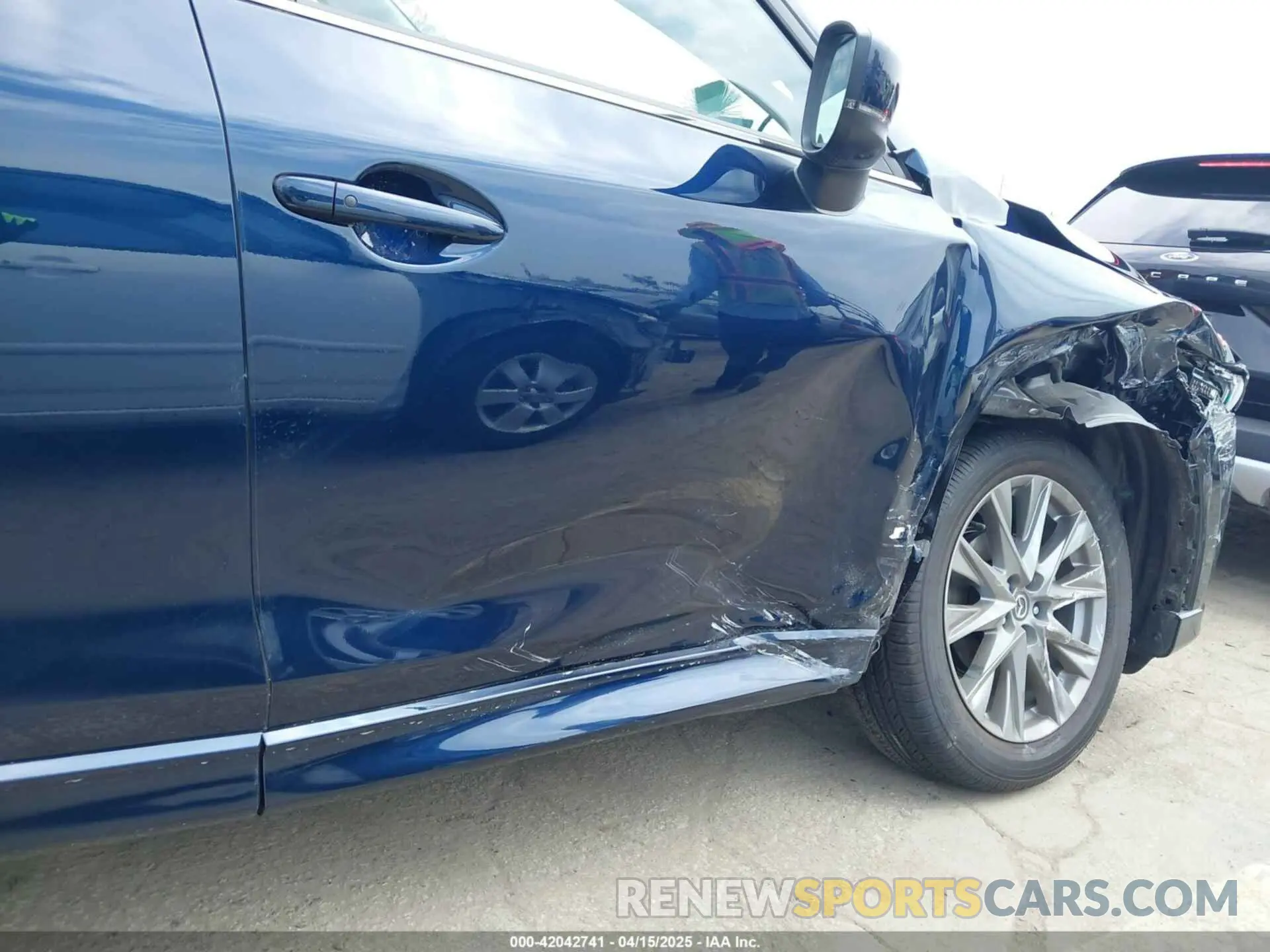 18 Photograph of a damaged car JM3KFBEM9S0615185 MAZDA CX-5 2025