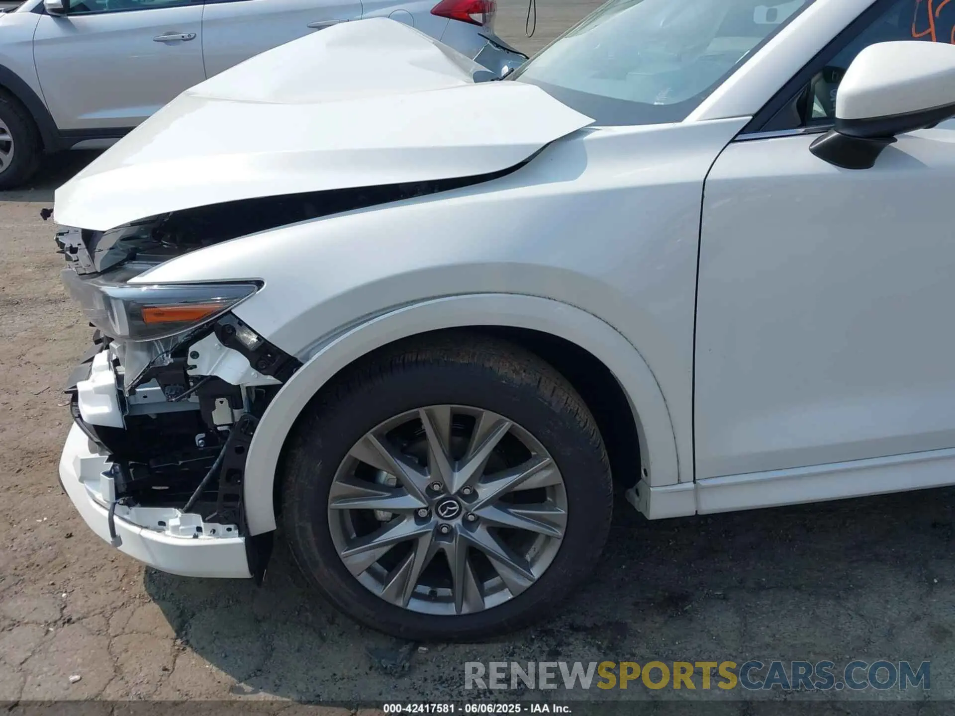 18 Photograph of a damaged car JM3KFBEM9S0619320 MAZDA CX-5 2025