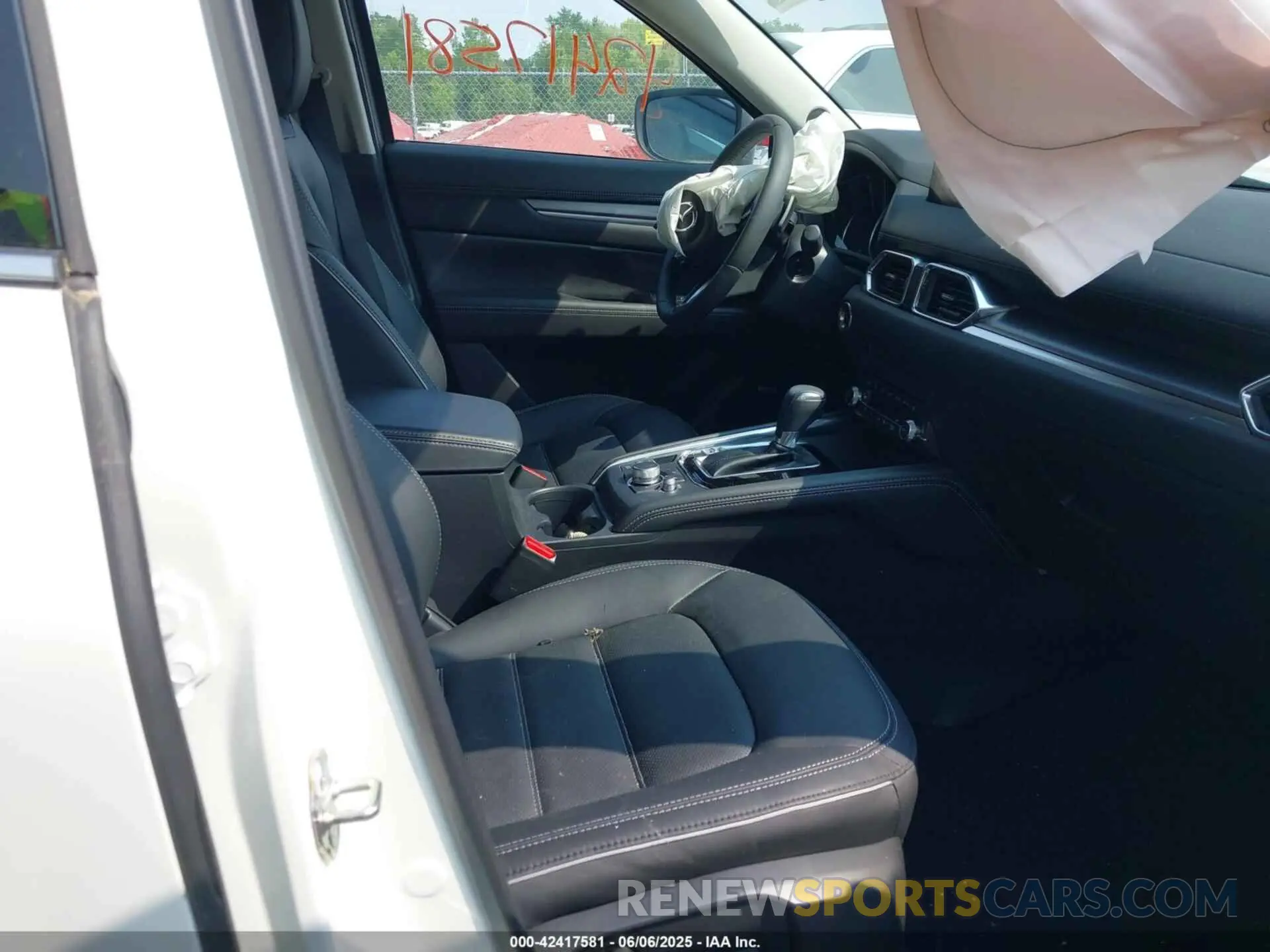 5 Photograph of a damaged car JM3KFBEM9S0619320 MAZDA CX-5 2025
