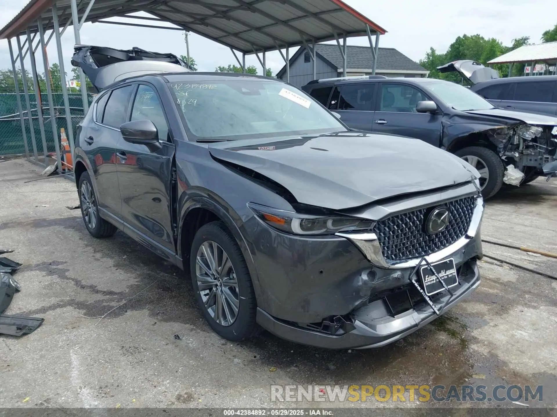 1 Photograph of a damaged car JM3KFBXY6S0571923 MAZDA CX-5 2025