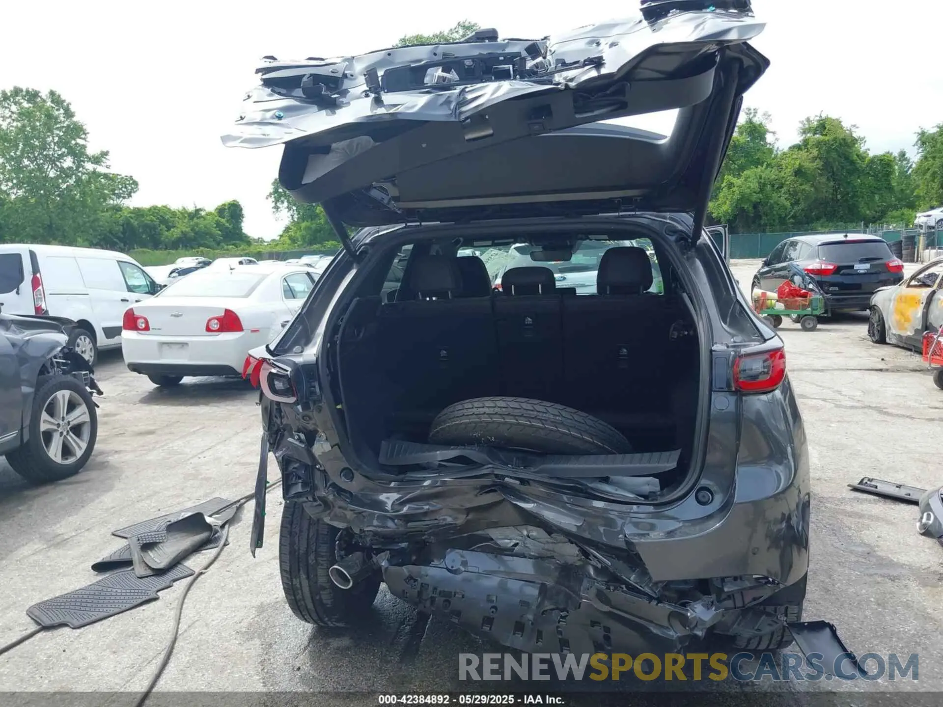 16 Photograph of a damaged car JM3KFBXY6S0571923 MAZDA CX-5 2025
