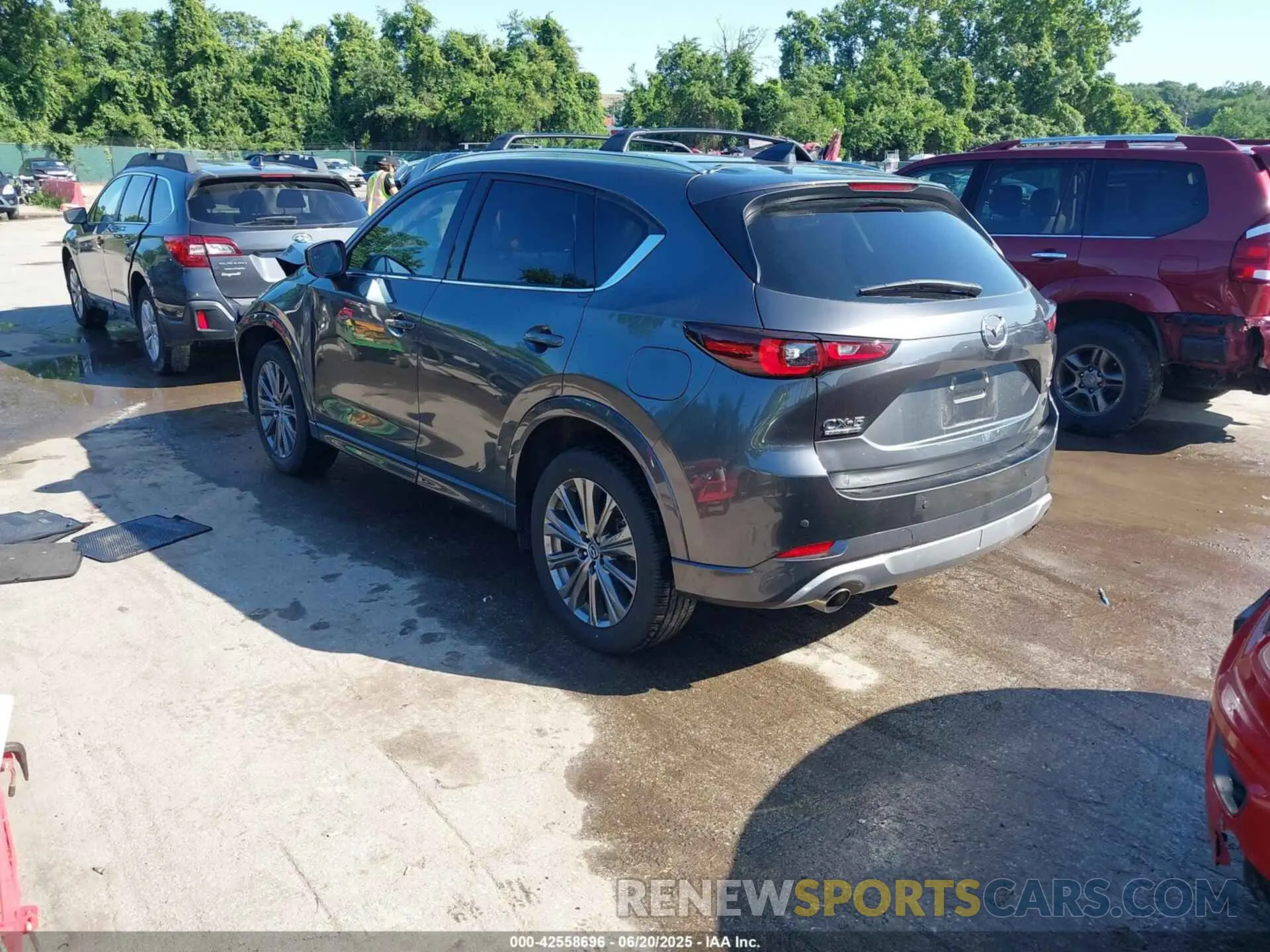 3 Photograph of a damaged car JM3KFBXY9S0573715 MAZDA CX-5 2025