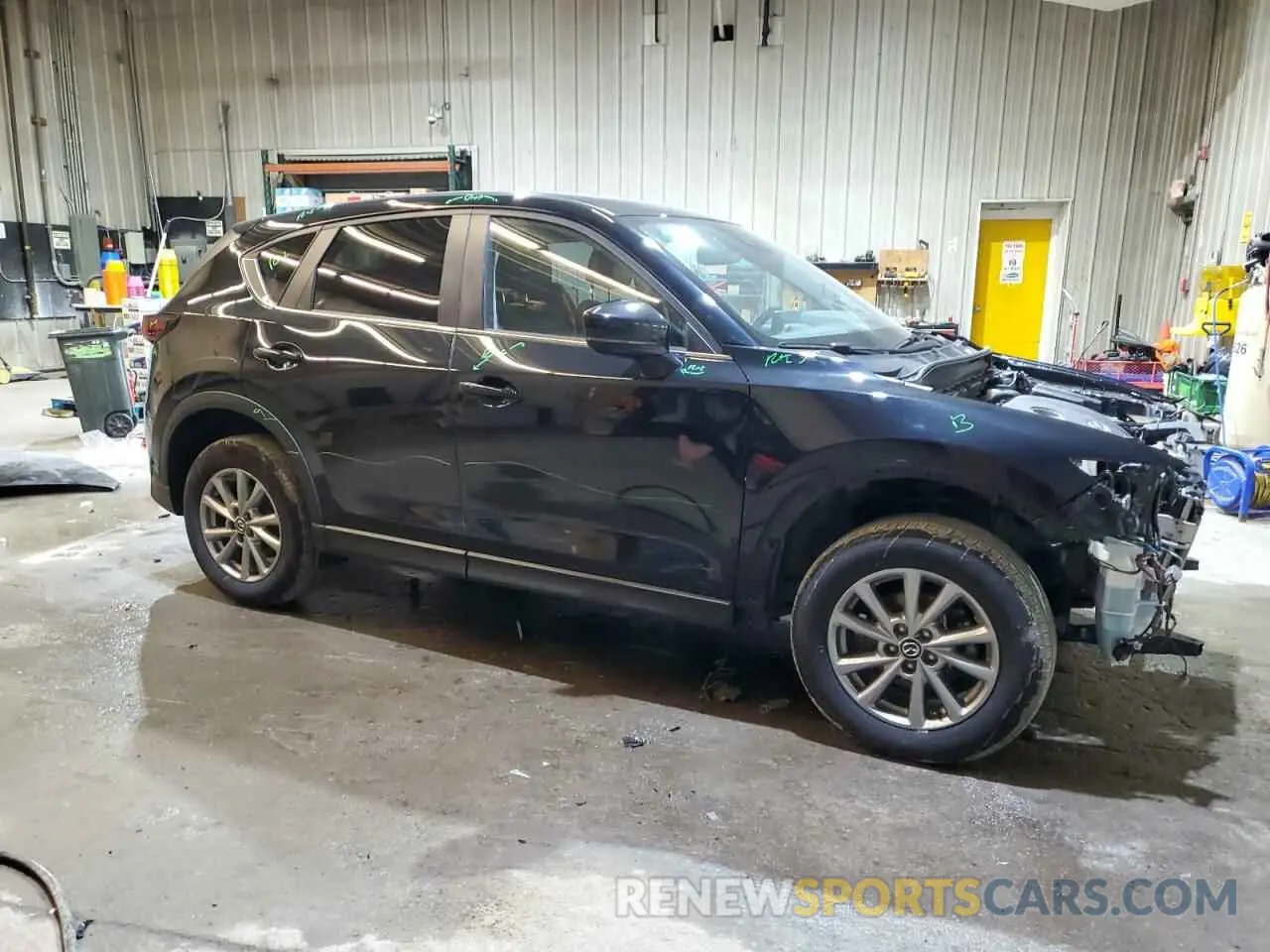 4 Photograph of a damaged car JM3KFBCMXP0153195 MAZDA CX-5 PREFE 2023
