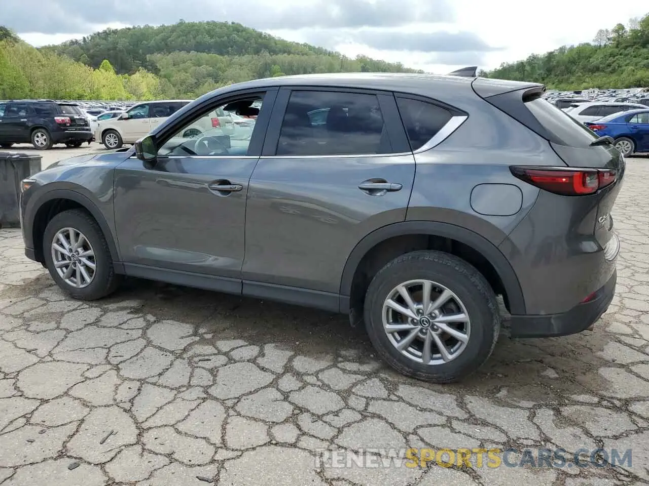 2 Photograph of a damaged car JM3KFBBM5N0613975 MAZDA CX-5 SELEC 2022