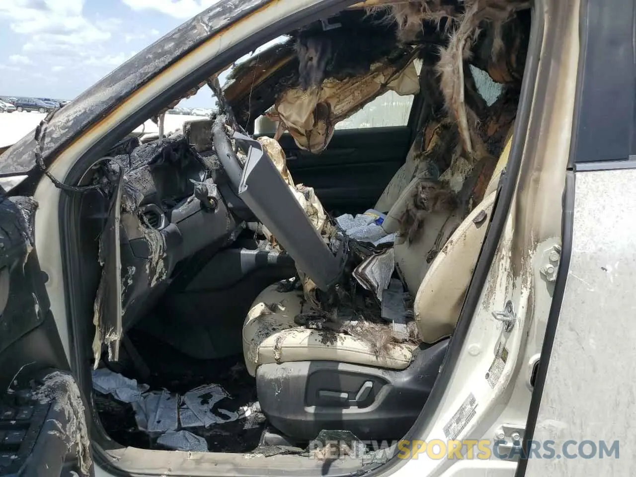 7 Photograph of a damaged car JM3KFBBM9P0286001 MAZDA CX-5 SELEC 2023