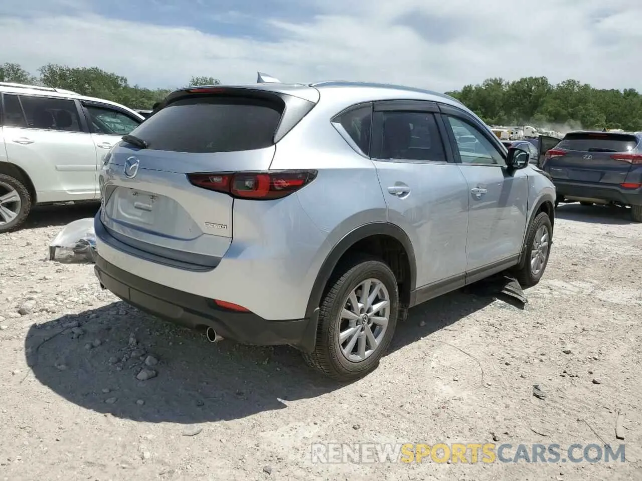 3 Photograph of a damaged car JM3KFBBMXP0264900 MAZDA CX-5 SELEC 2023