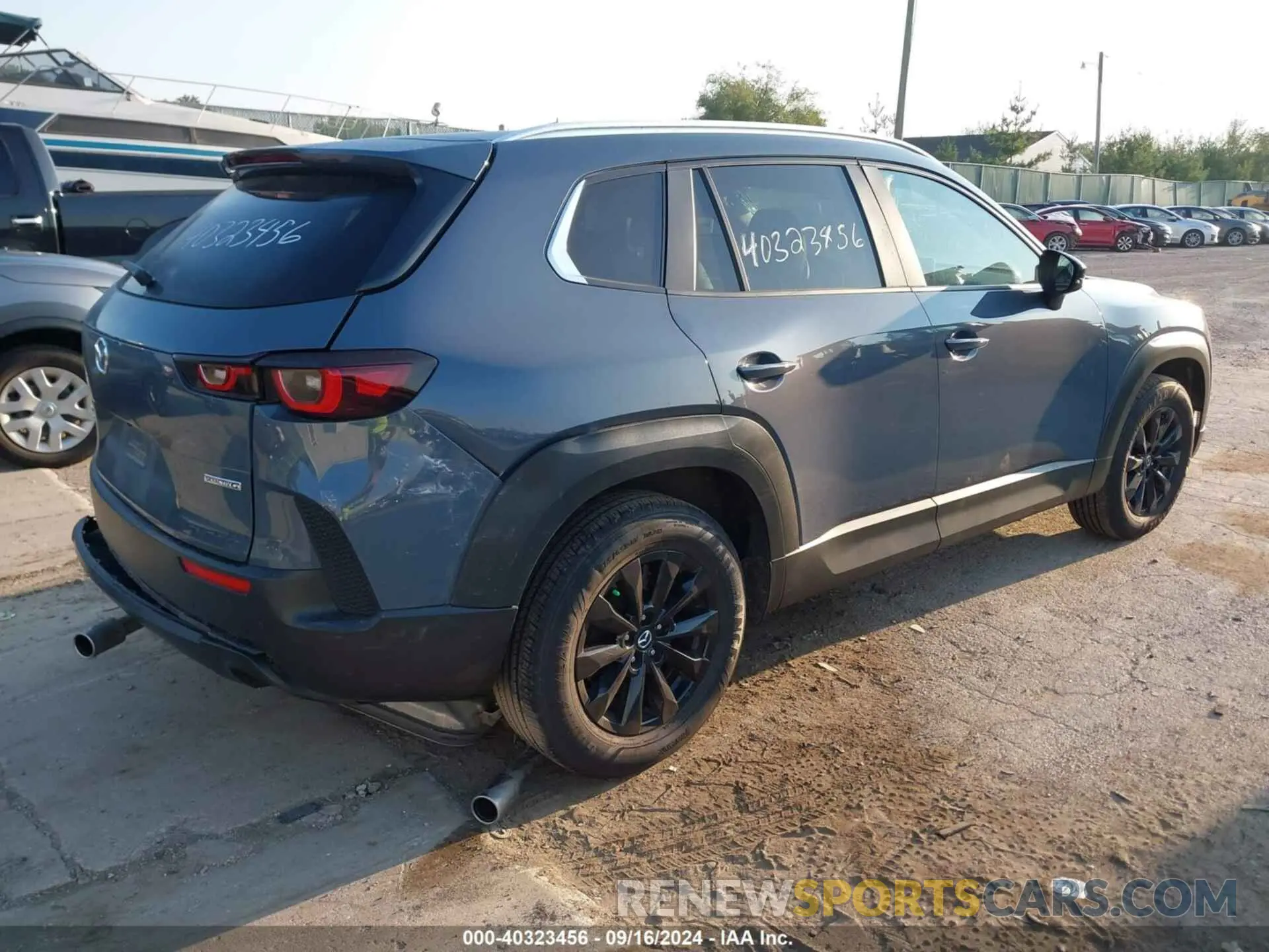 4 Photograph of a damaged car 7MMVABCM4PN105733 MAZDA CX-50 2023