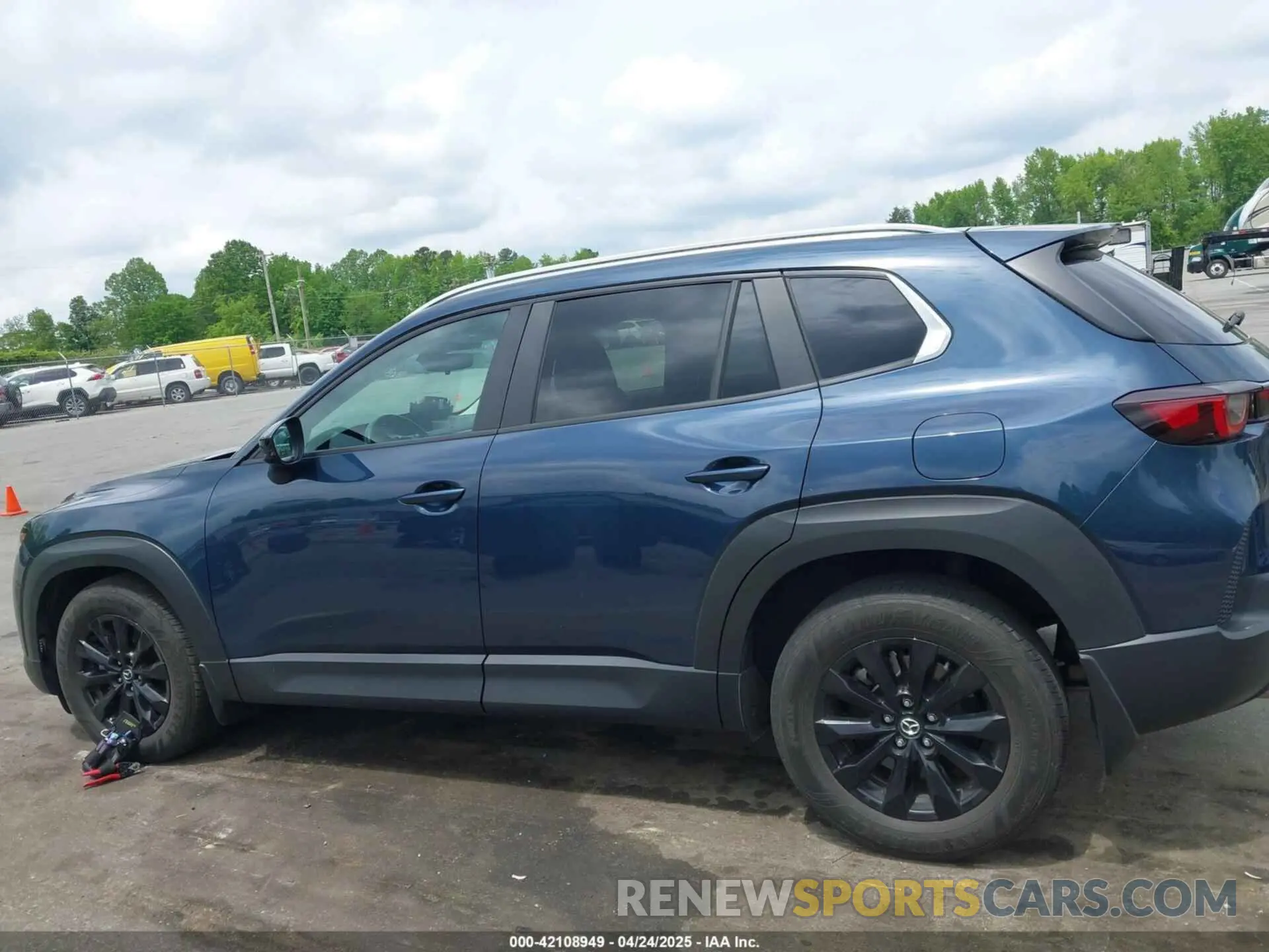 14 Photograph of a damaged car 7MMVABCM4PN119583 MAZDA CX-50 2023