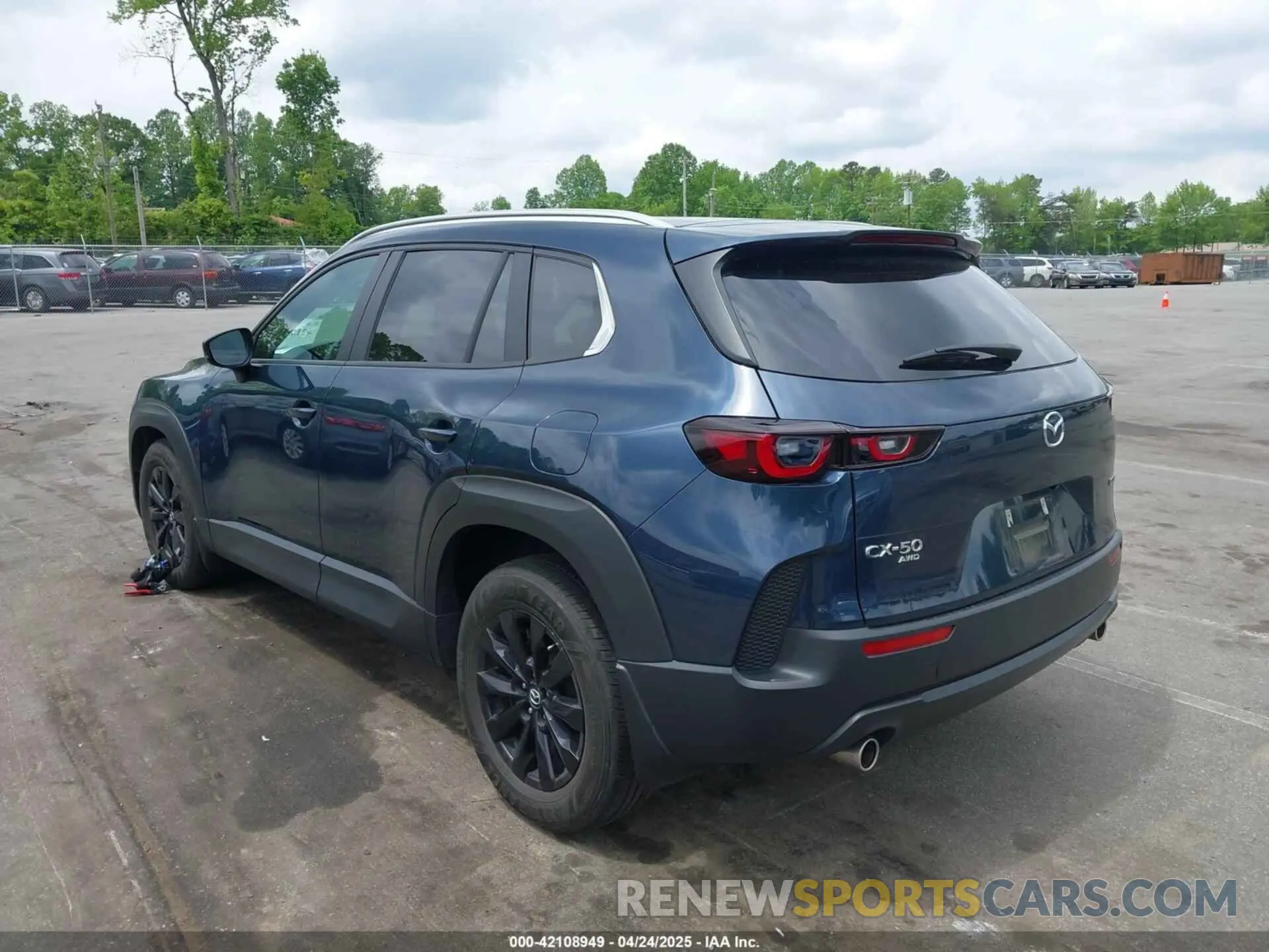 3 Photograph of a damaged car 7MMVABCM4PN119583 MAZDA CX-50 2023