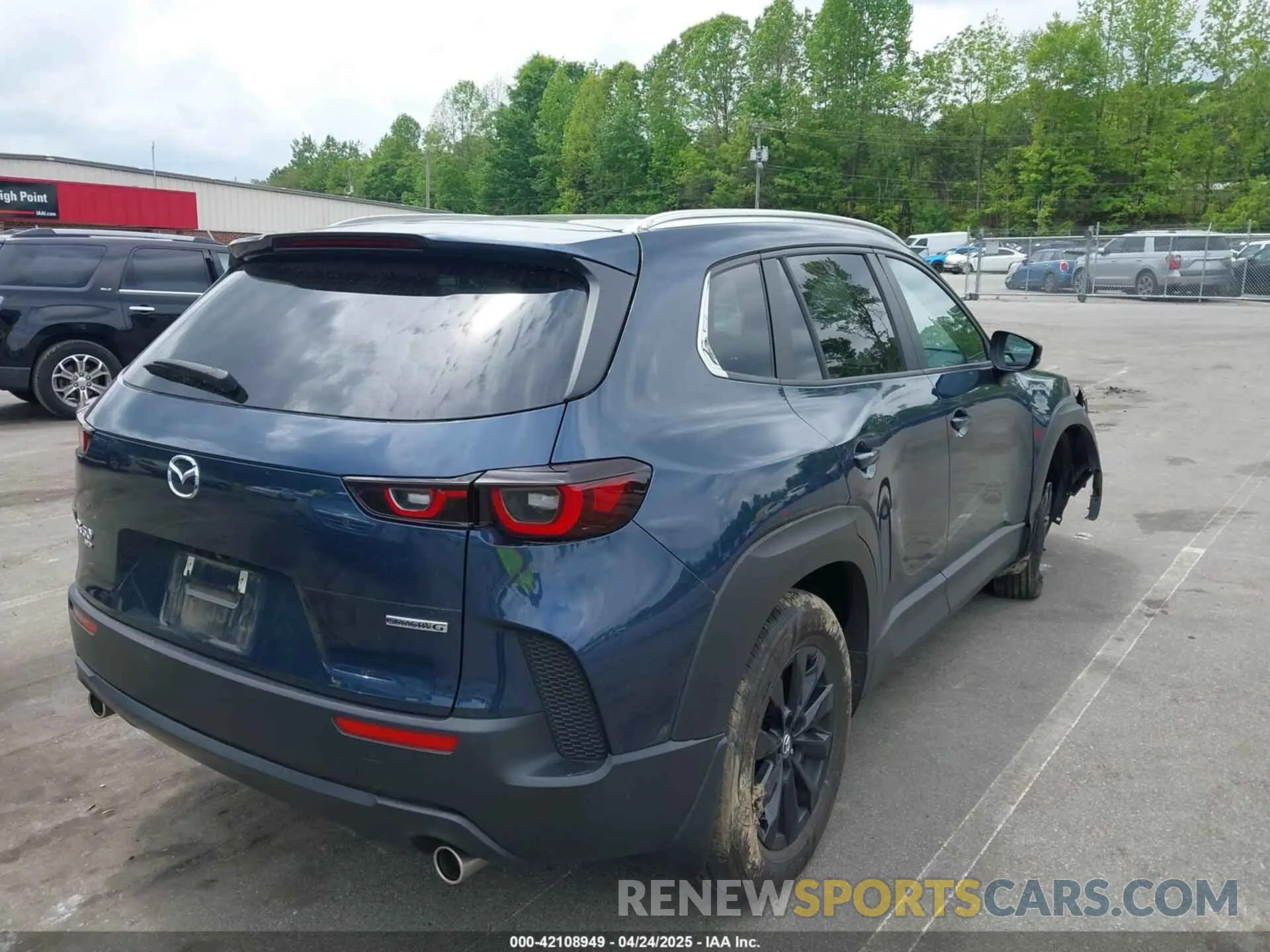 4 Photograph of a damaged car 7MMVABCM4PN119583 MAZDA CX-50 2023