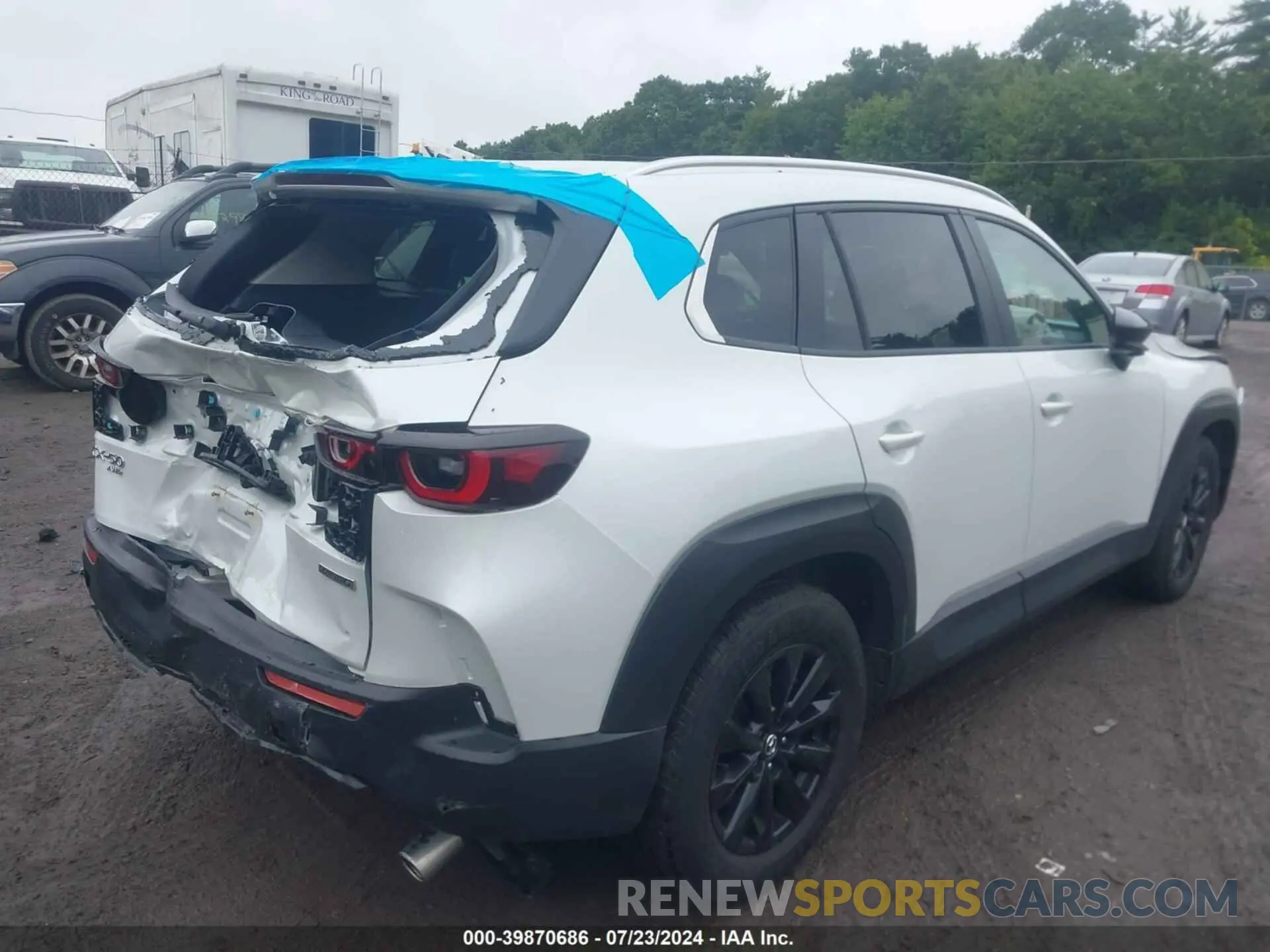 4 Photograph of a damaged car 7MMVABCM4PN151479 MAZDA CX-50 2023