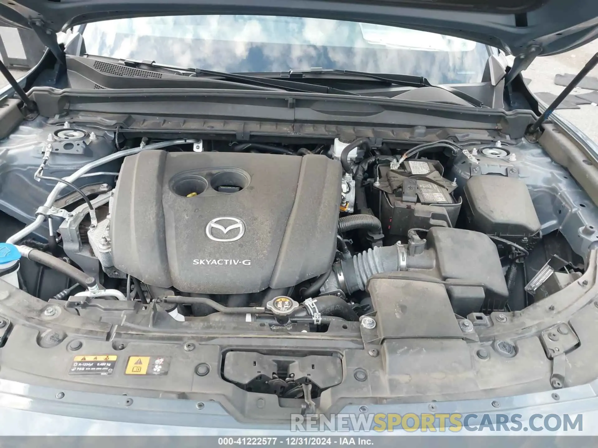 10 Photograph of a damaged car 7MMVABCM7PN116127 MAZDA CX-50 2023