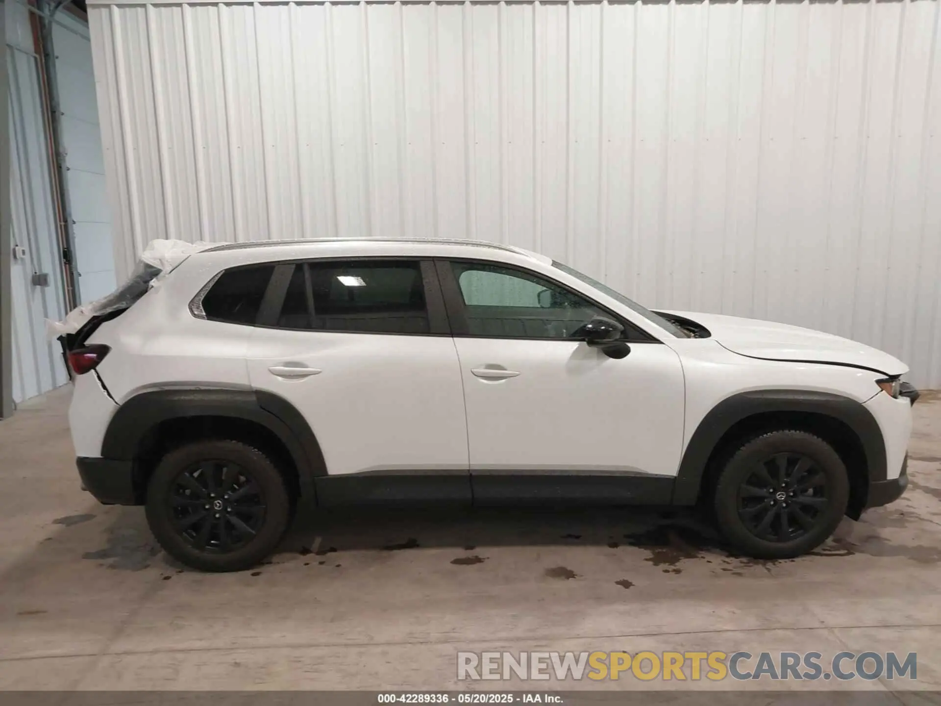 14 Photograph of a damaged car 7MMVABCM7PN118525 MAZDA CX-50 2023