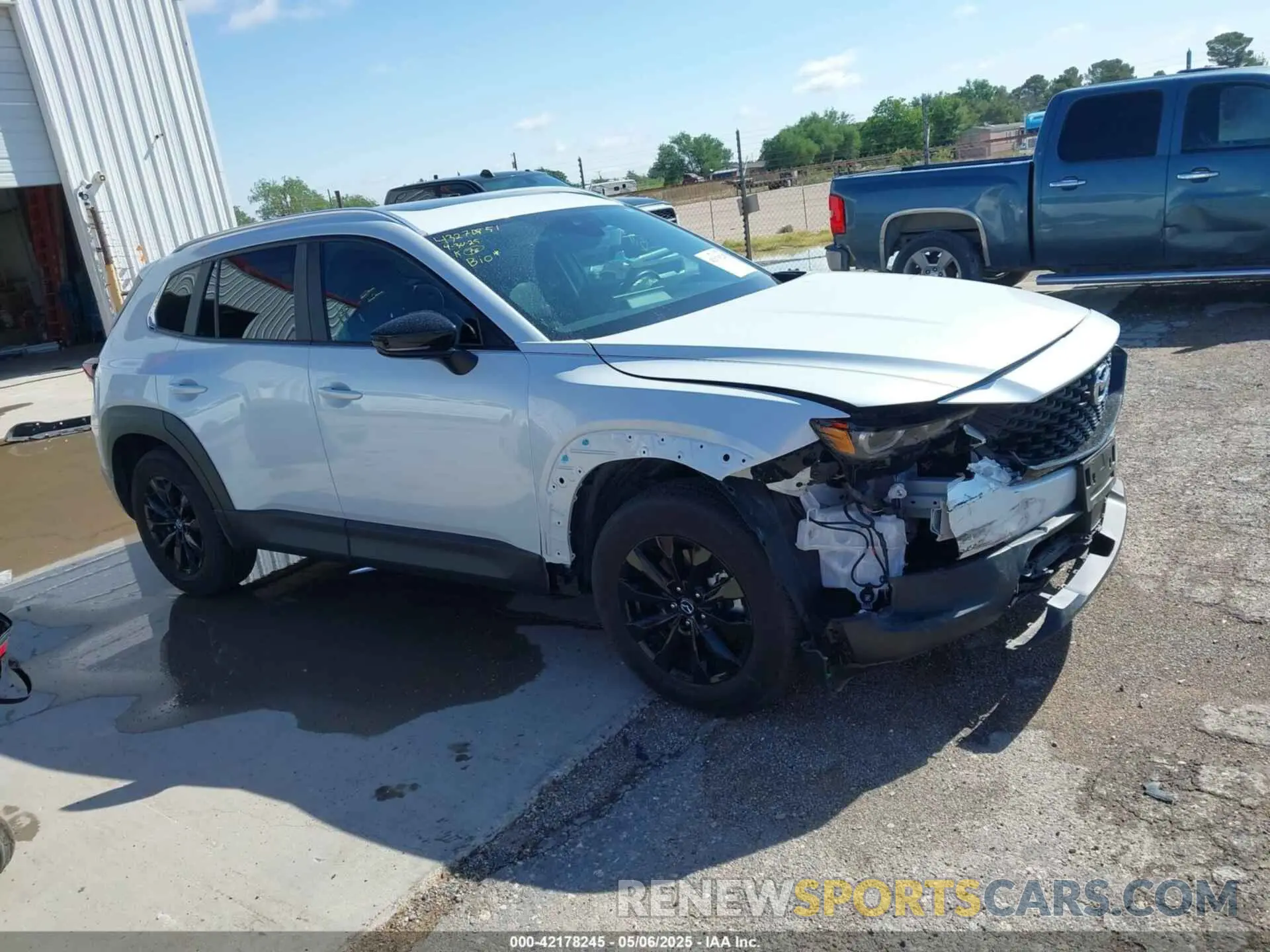 13 Photograph of a damaged car 7MMVABCM7PN142159 MAZDA CX-50 2023