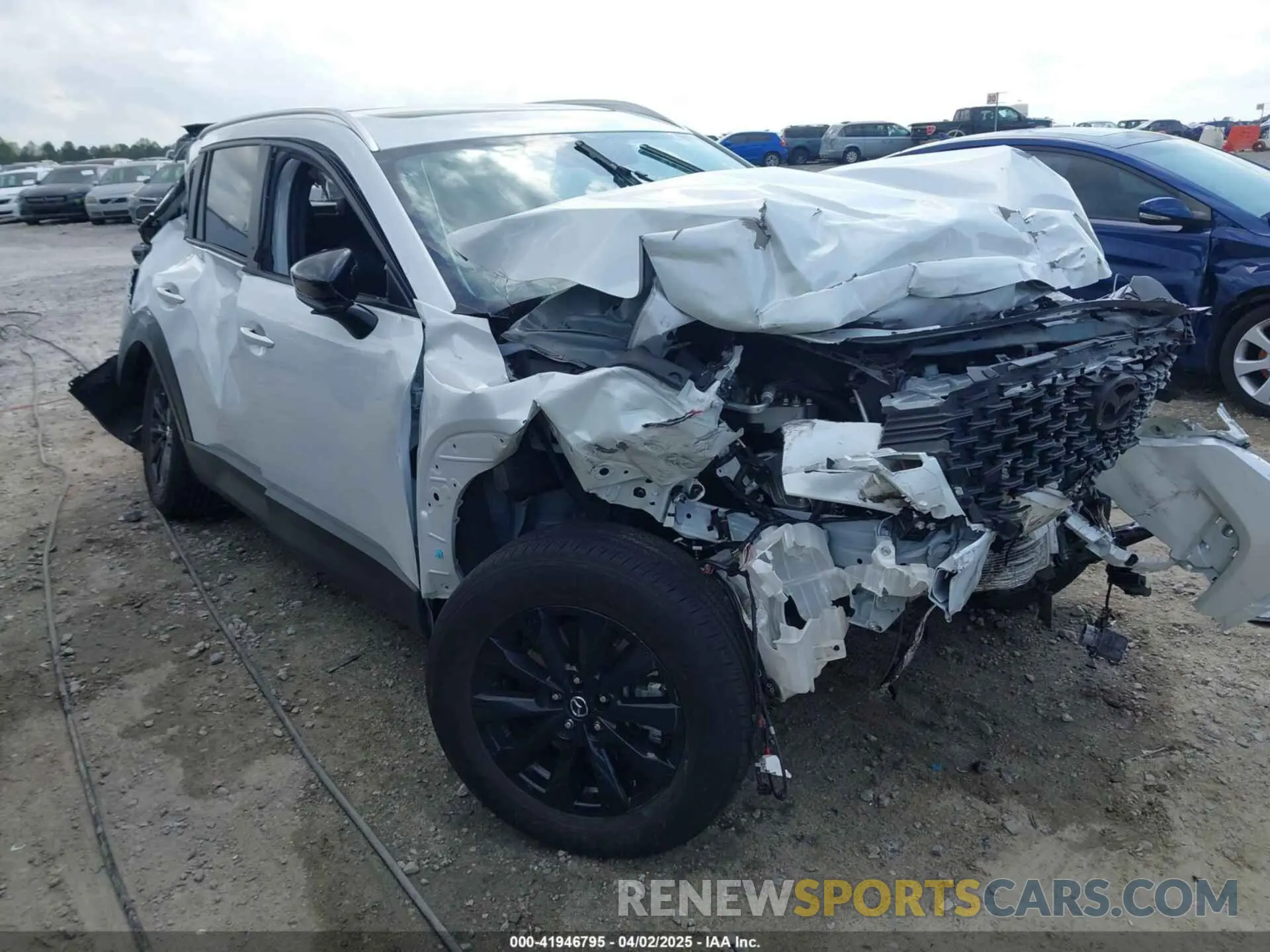 1 Photograph of a damaged car 7MMVABCMXPN124805 MAZDA CX-50 2023