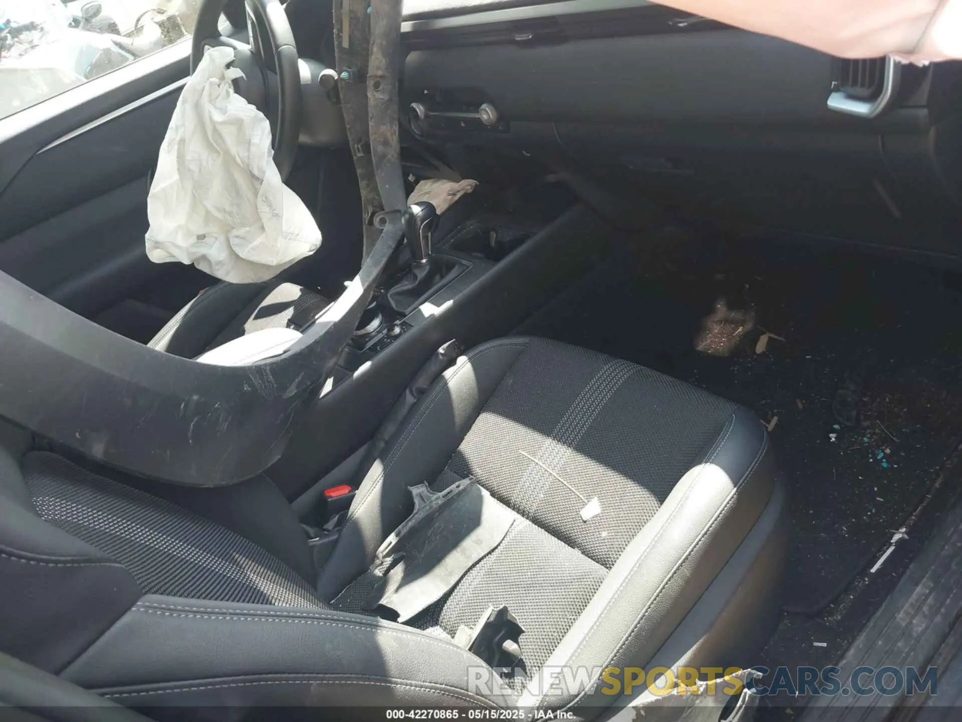 5 Photograph of a damaged car 7MMVABCMXPN142110 MAZDA CX-50 2023