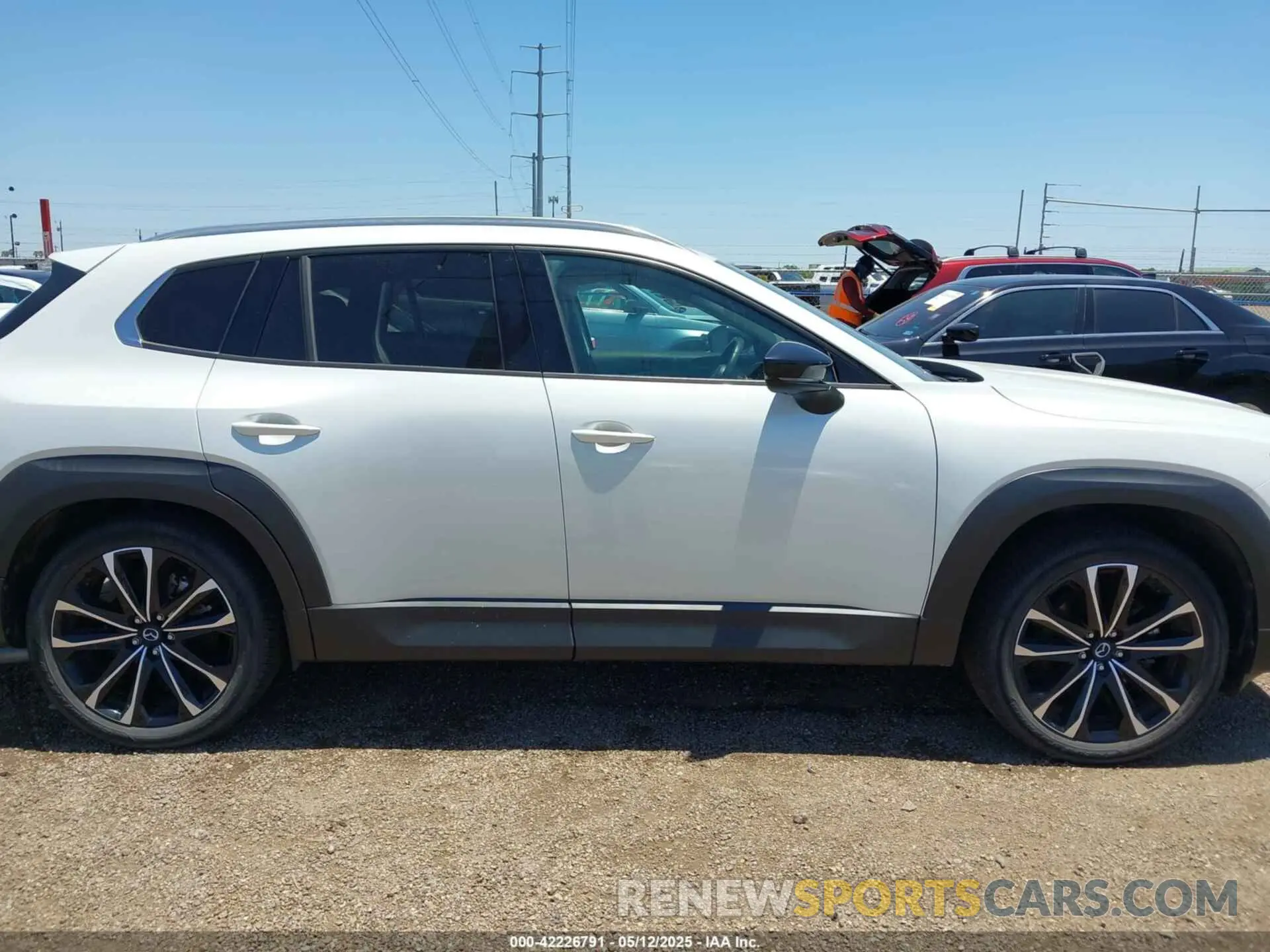 13 Photograph of a damaged car 7MMVABDY4PN137292 MAZDA CX-50 2023