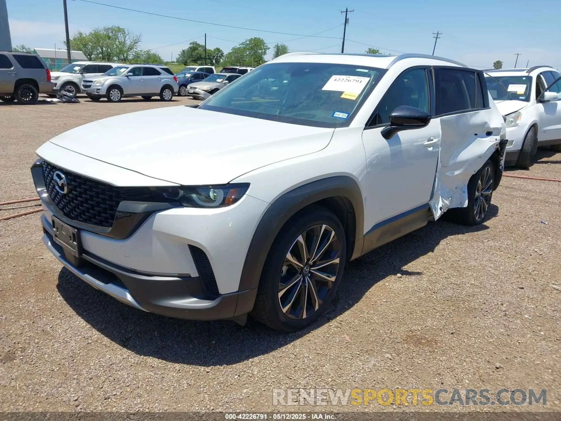 2 Photograph of a damaged car 7MMVABDY4PN137292 MAZDA CX-50 2023
