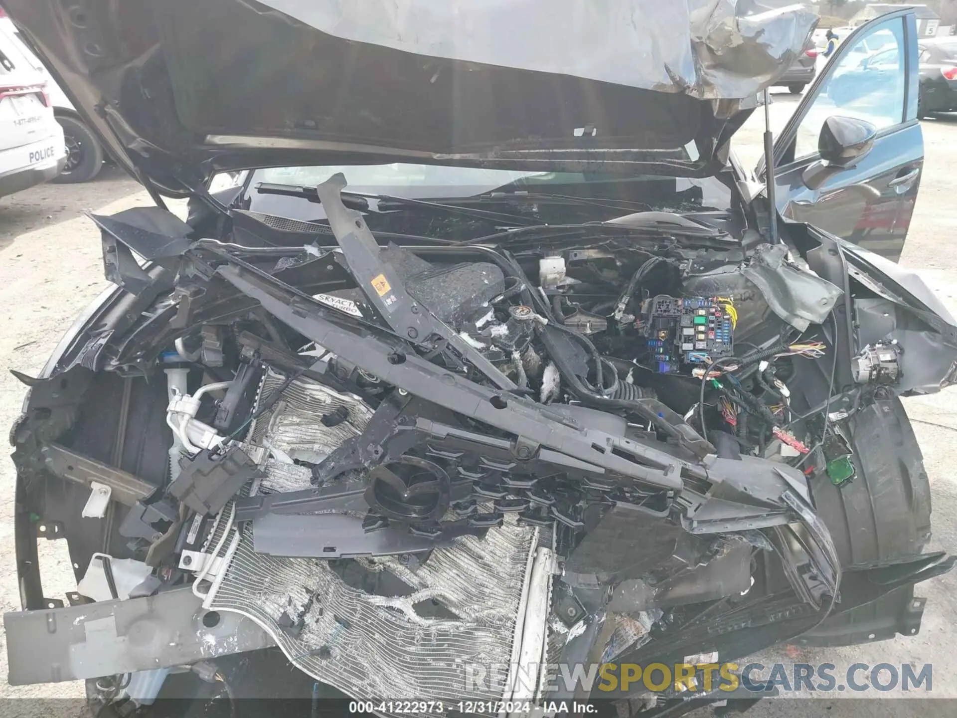 10 Photograph of a damaged car 7MMVABDY8PN107700 MAZDA CX-50 2023