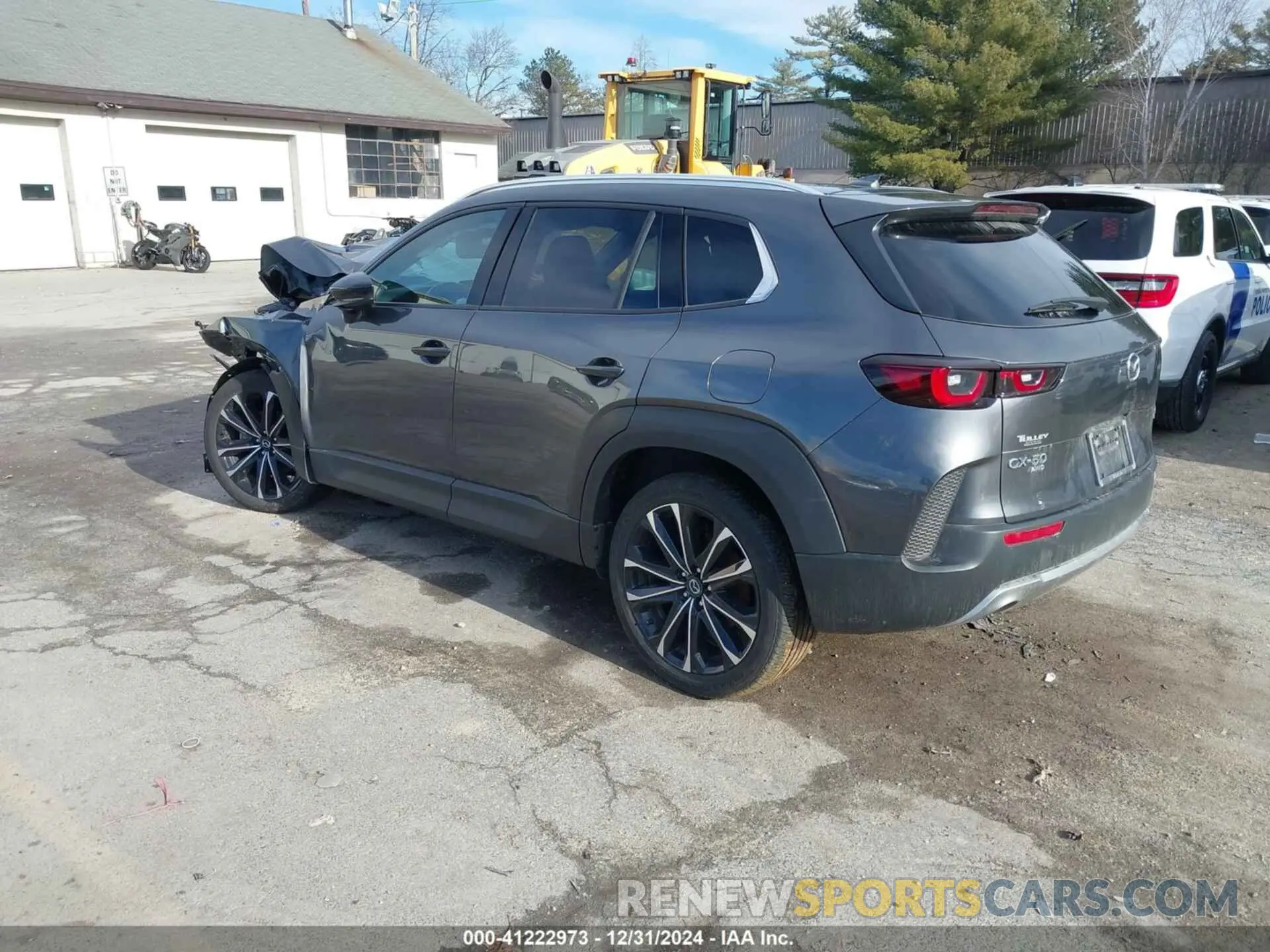 3 Photograph of a damaged car 7MMVABDY8PN107700 MAZDA CX-50 2023