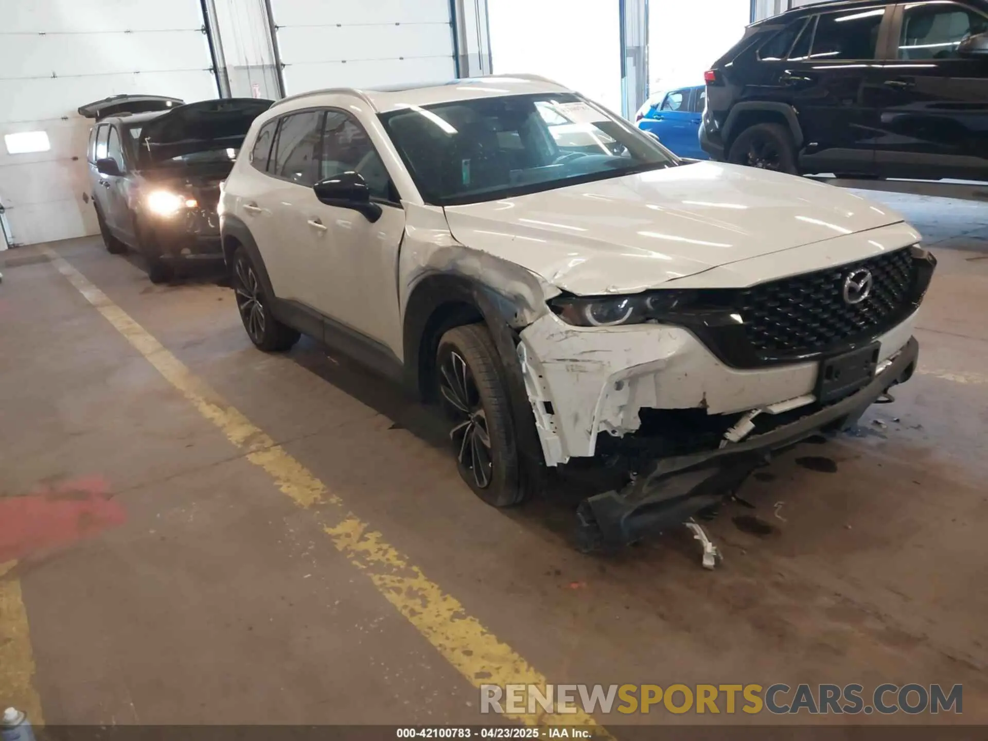 1 Photograph of a damaged car 7MMVABEM5PN137829 MAZDA CX-50 2023