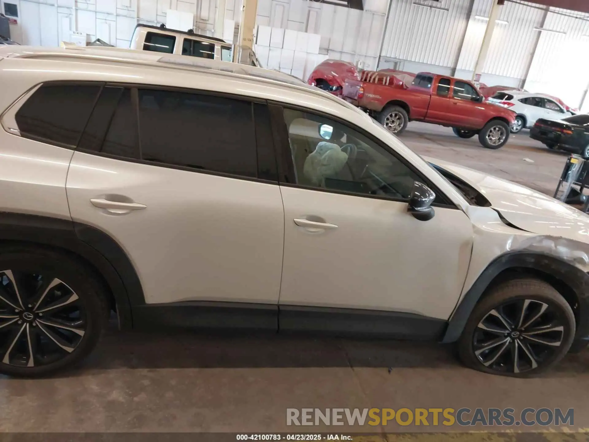 14 Photograph of a damaged car 7MMVABEM5PN137829 MAZDA CX-50 2023