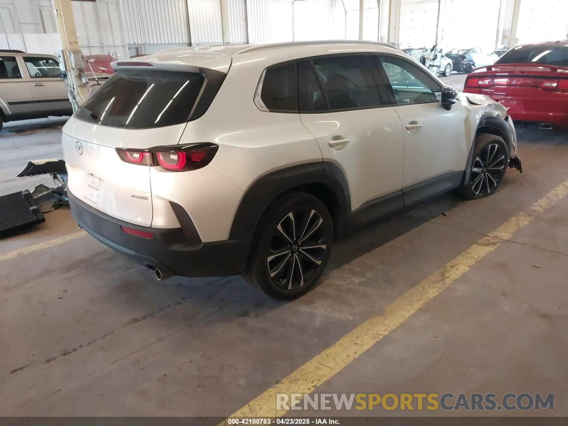 4 Photograph of a damaged car 7MMVABEM5PN137829 MAZDA CX-50 2023
