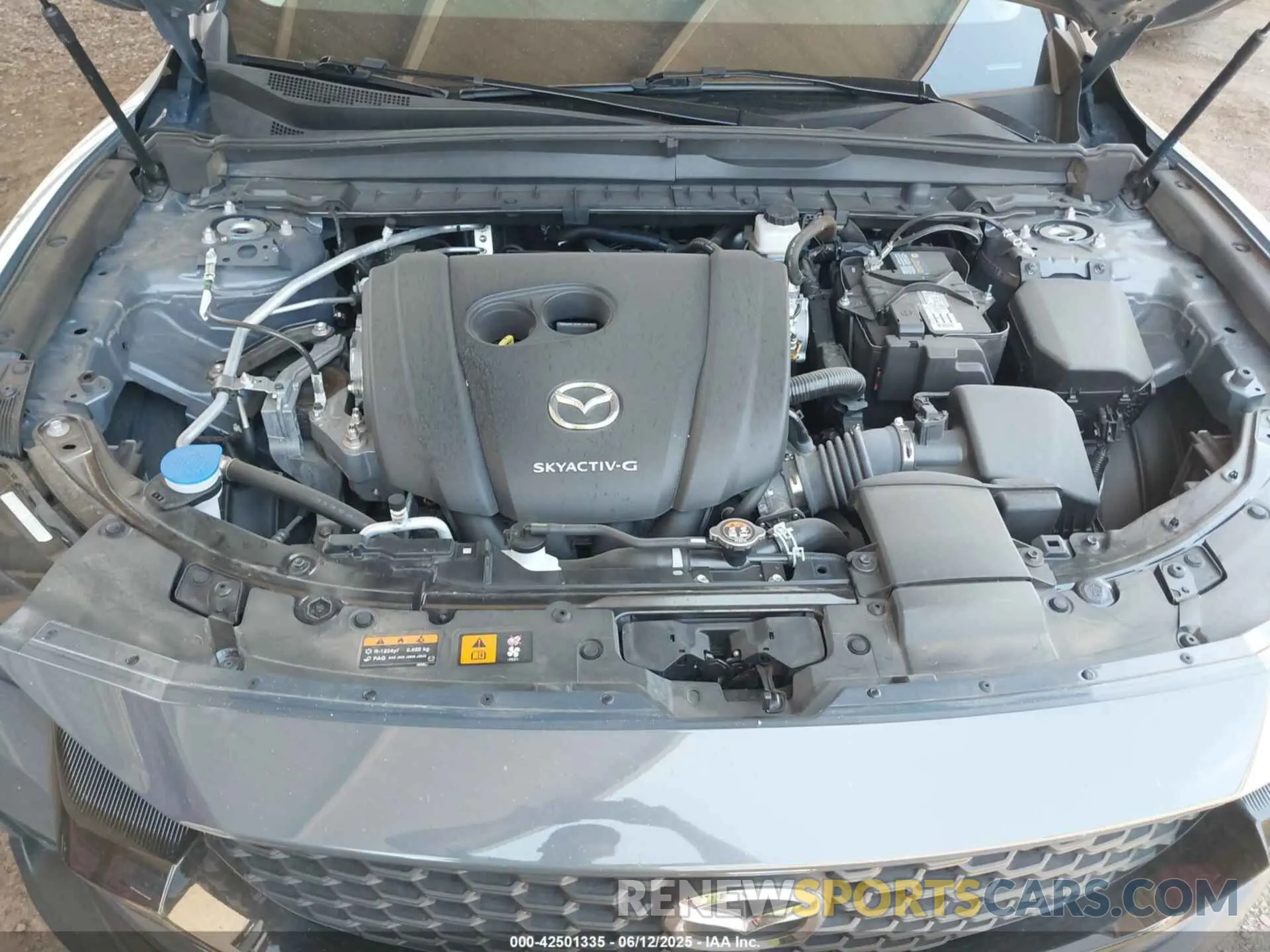 10 Photograph of a damaged car 7MMVABXM4PN104222 MAZDA CX-50 2023
