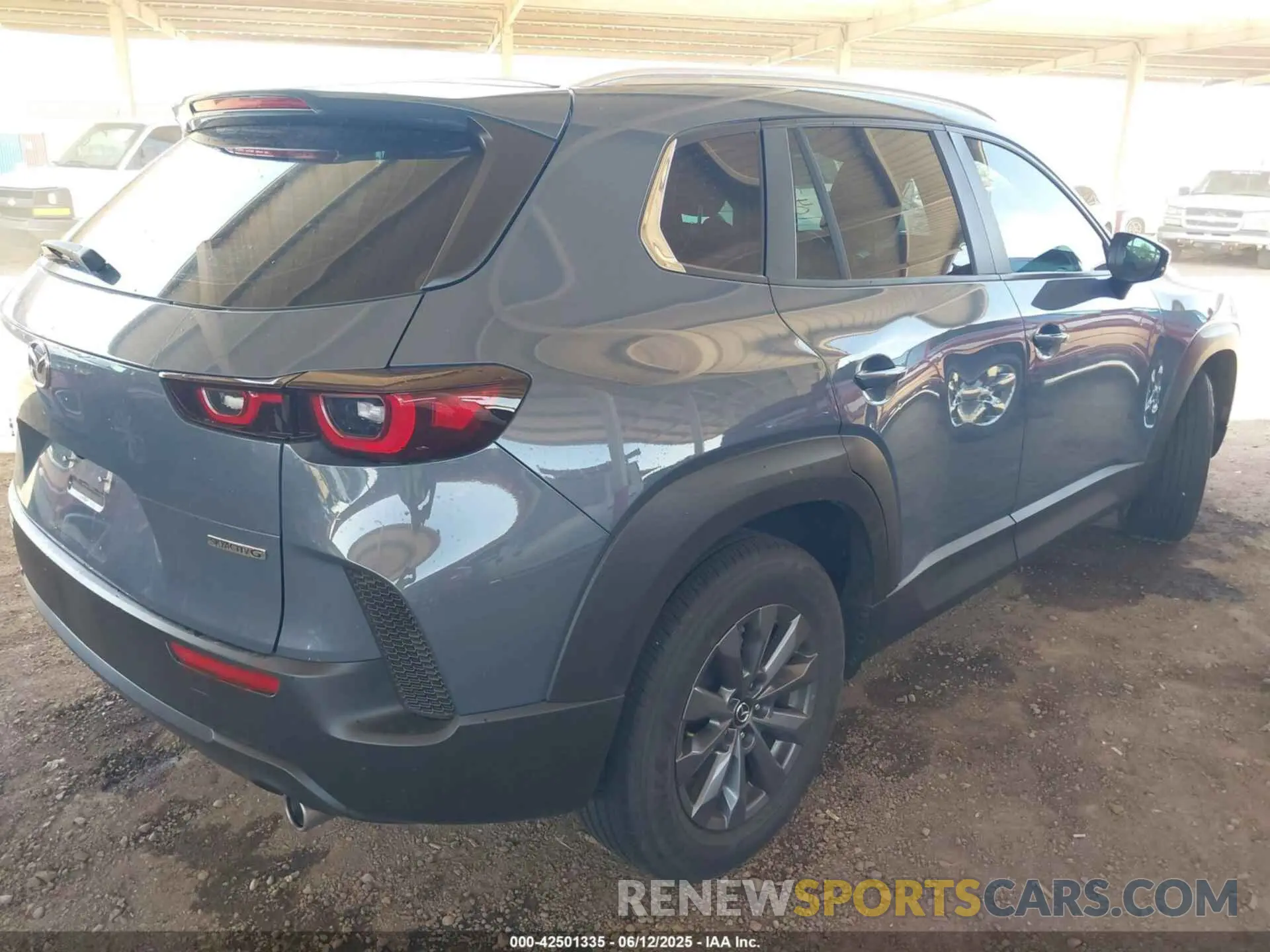 4 Photograph of a damaged car 7MMVABXM4PN104222 MAZDA CX-50 2023