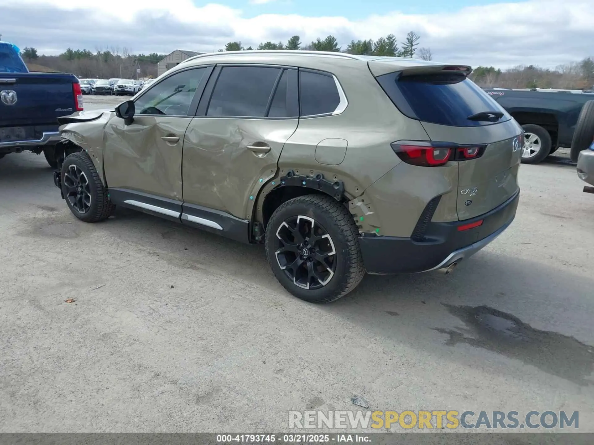 3 Photograph of a damaged car 7MMVABXY3PN130331 MAZDA CX-50 2023