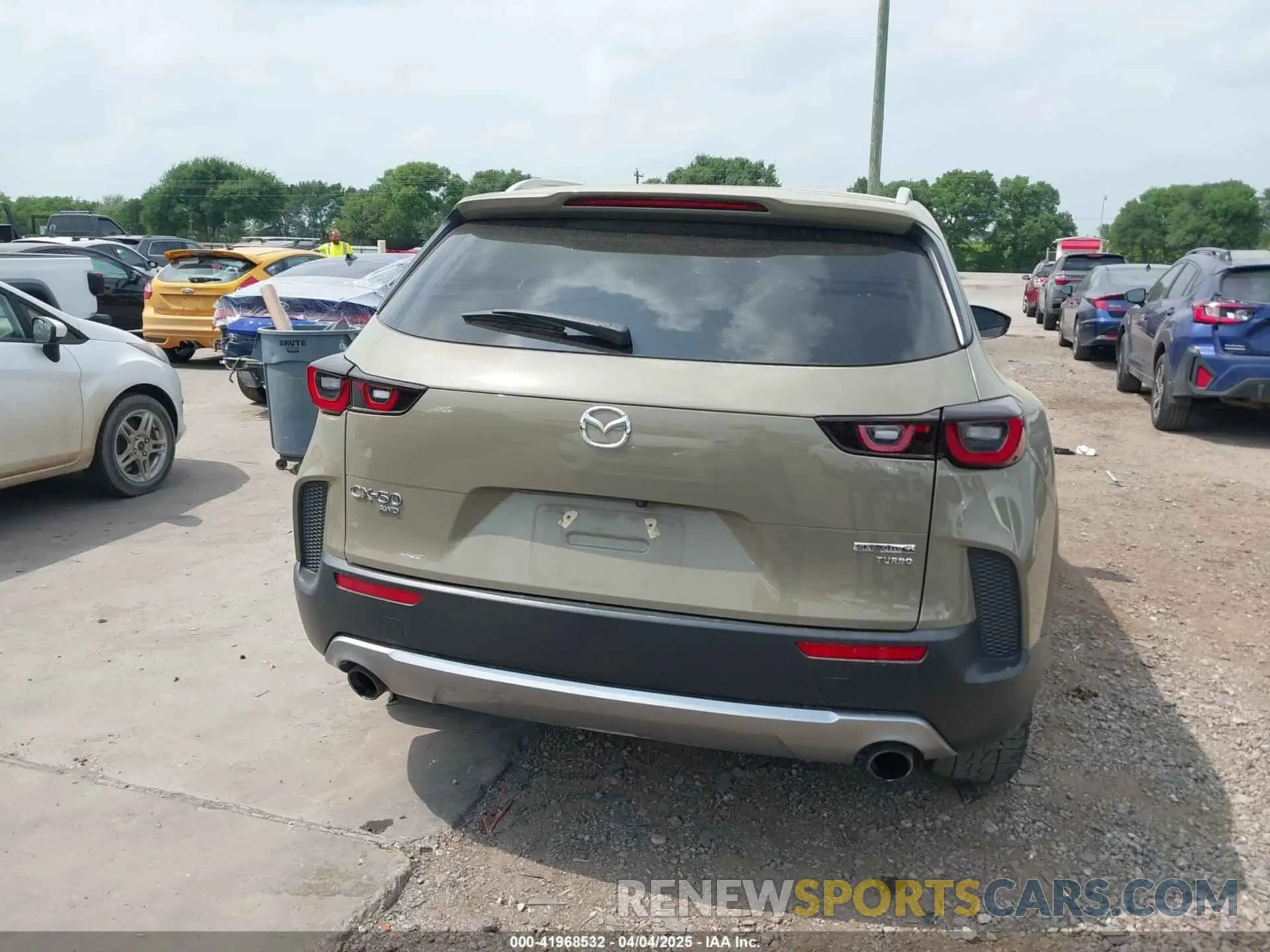 17 Photograph of a damaged car 7MMVABXY5PN131528 MAZDA CX-50 2023