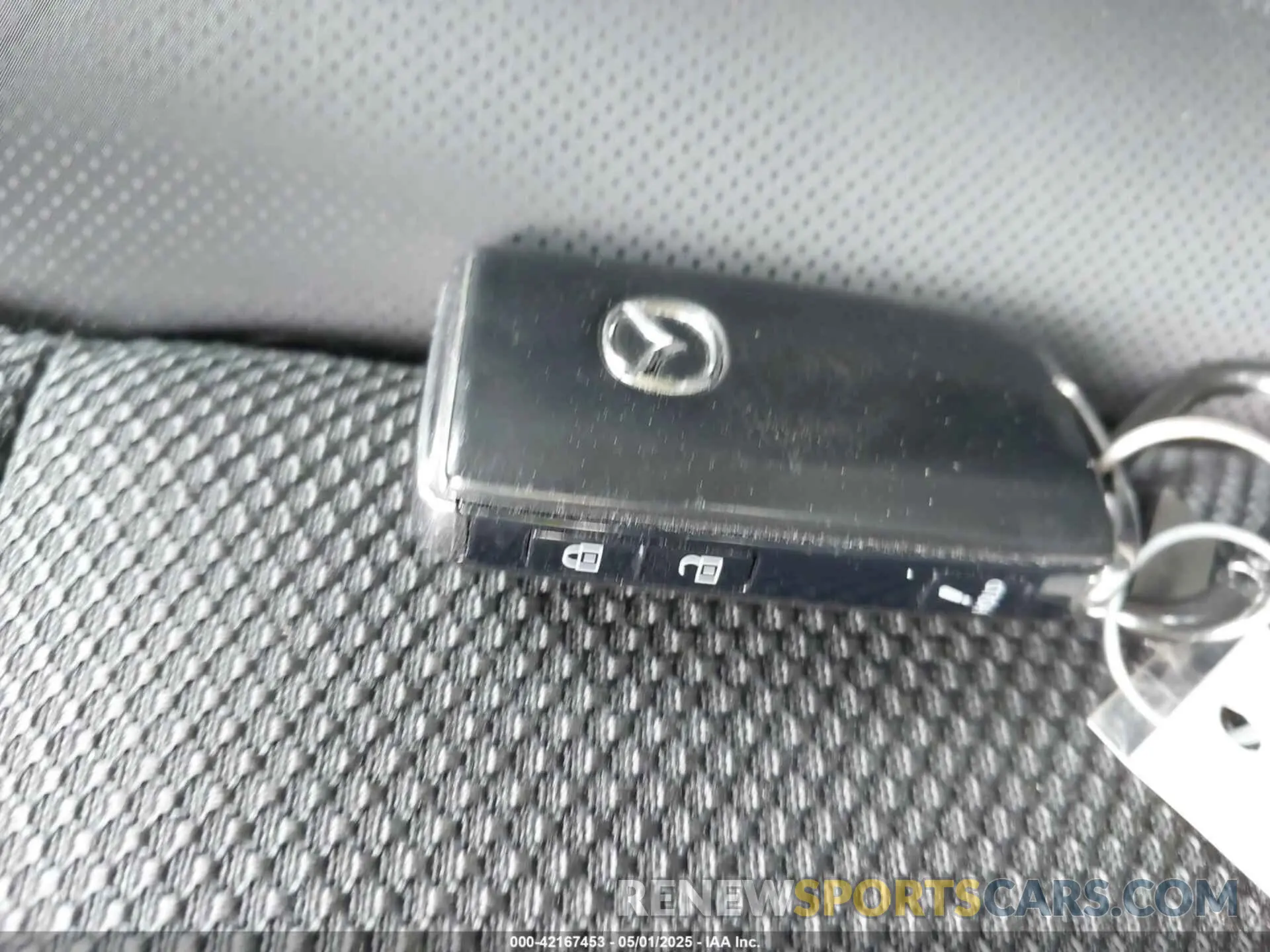 11 Photograph of a damaged car 7MMVABAM1RN199589 MAZDA CX-50 2024