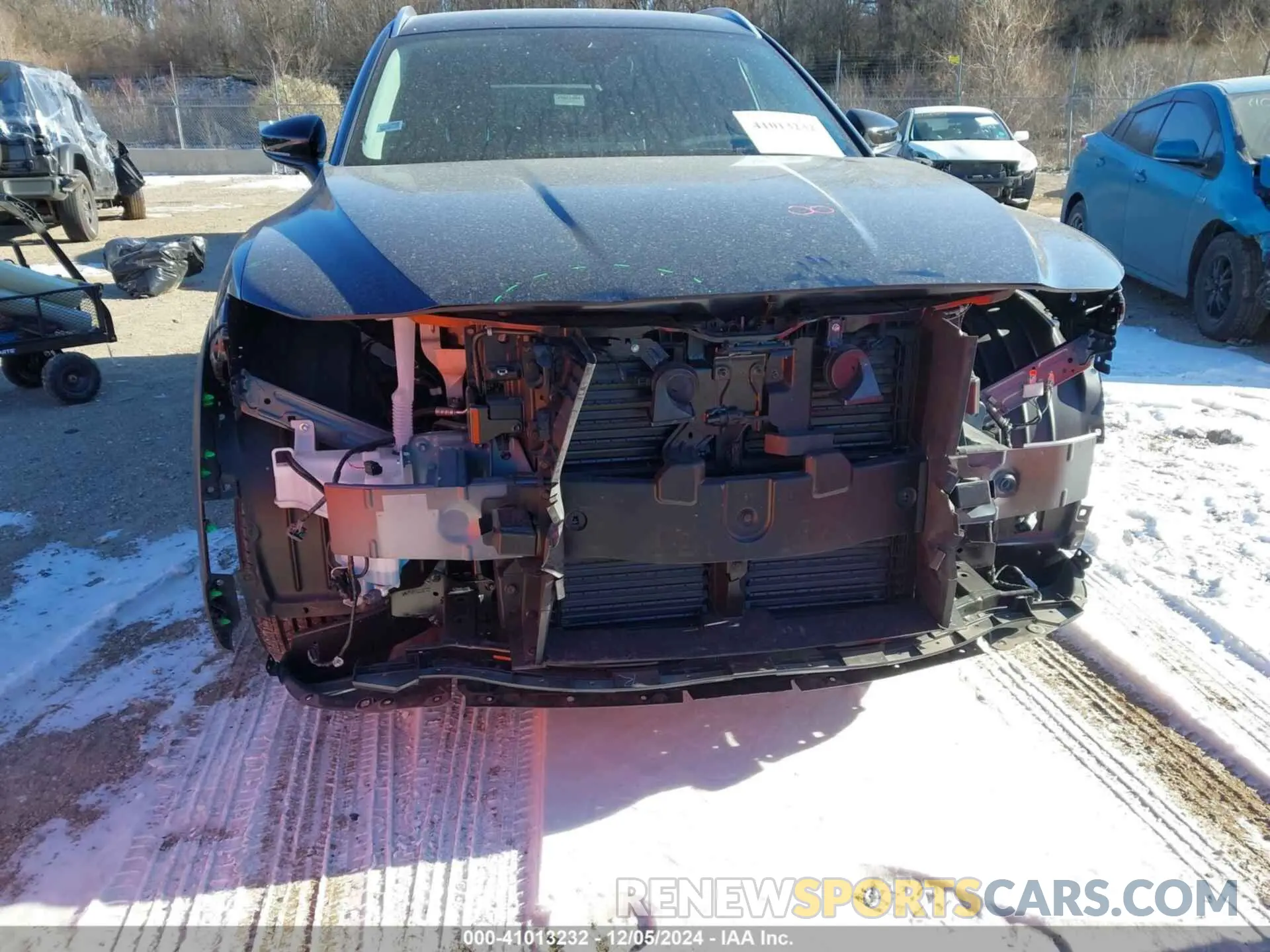 18 Photograph of a damaged car 7MMVABAM2RN173079 MAZDA CX-50 2024