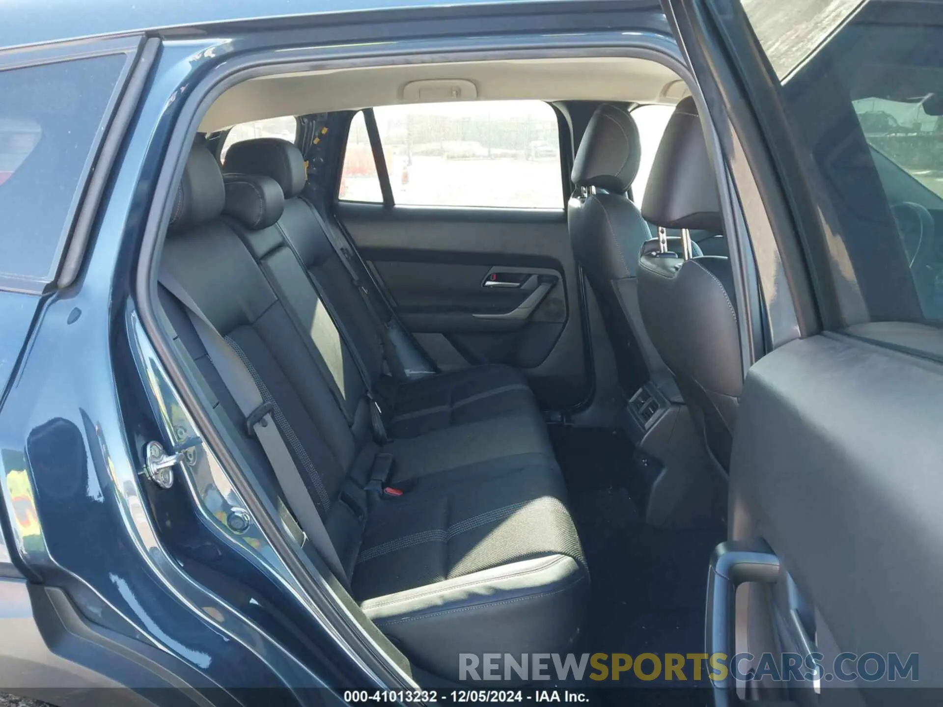 8 Photograph of a damaged car 7MMVABAM2RN173079 MAZDA CX-50 2024