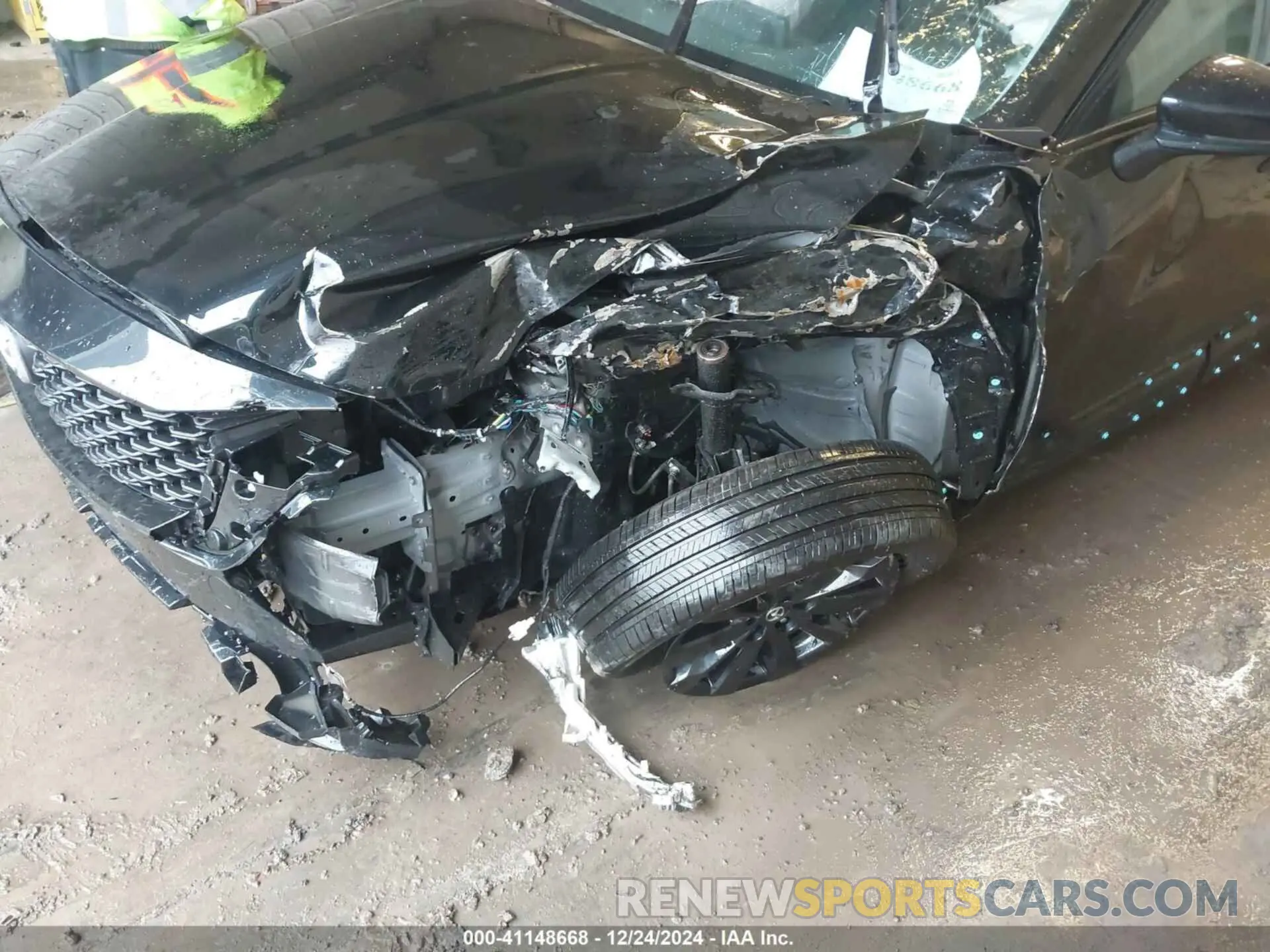 6 Photograph of a damaged car 7MMVABAM2RN180758 MAZDA CX-50 2024