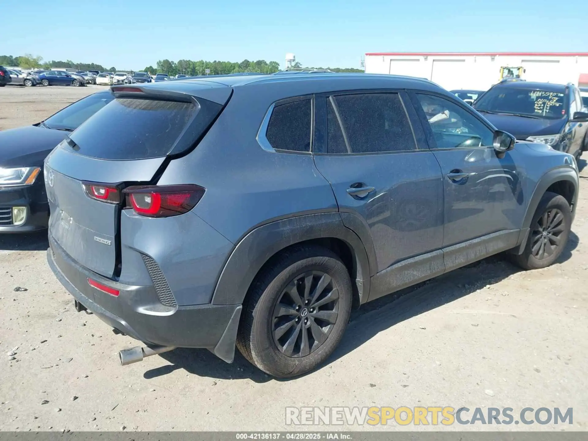 4 Photograph of a damaged car 7MMVABAM5RN192435 MAZDA CX-50 2024