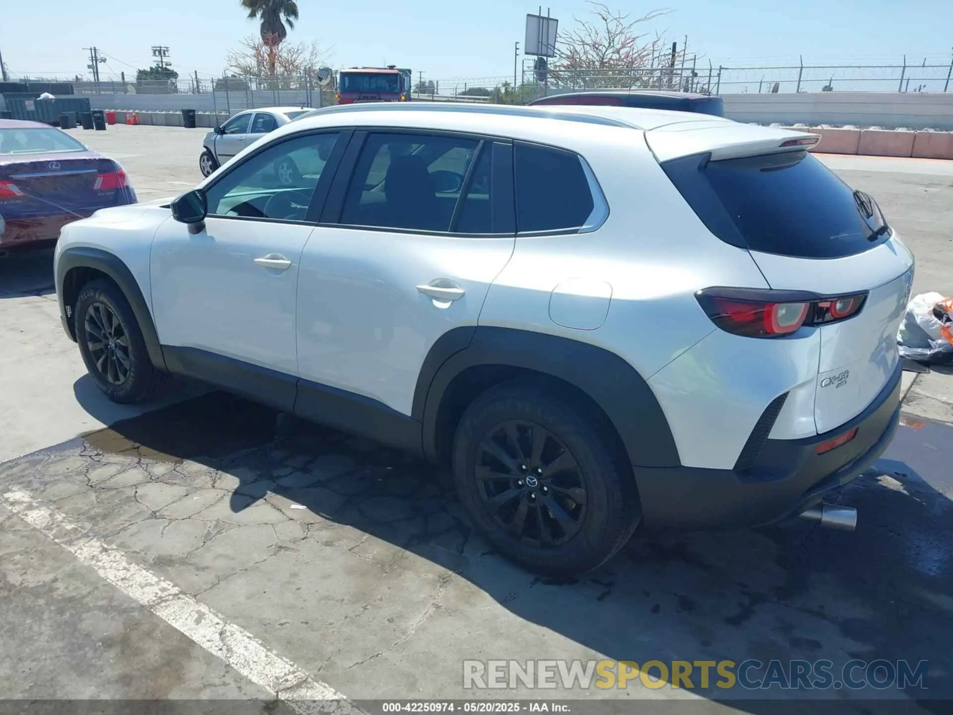 3 Photograph of a damaged car 7MMVABAM6RN215530 MAZDA CX-50 2024