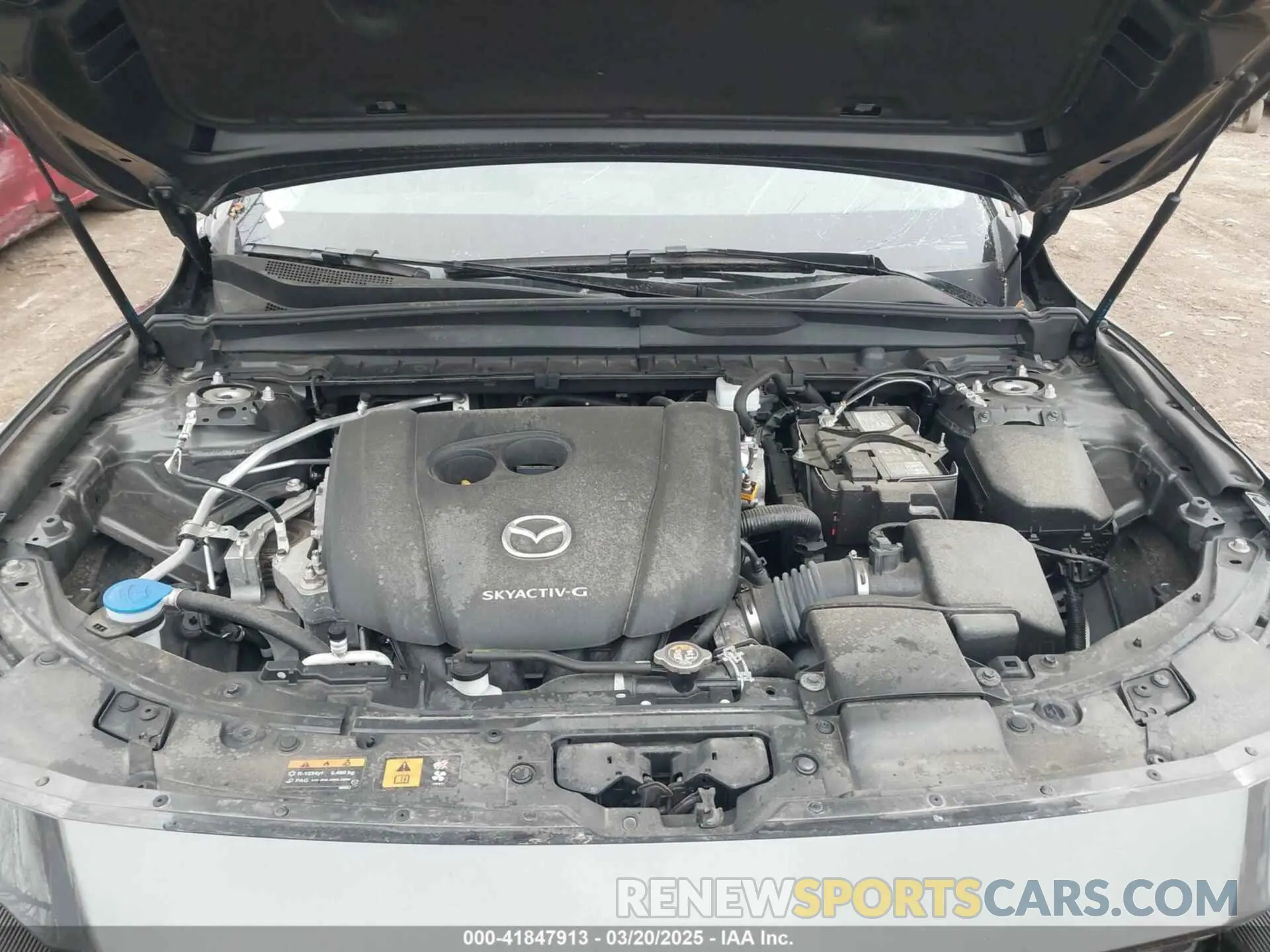 10 Photograph of a damaged car 7MMVABAM9RN165867 MAZDA CX-50 2024