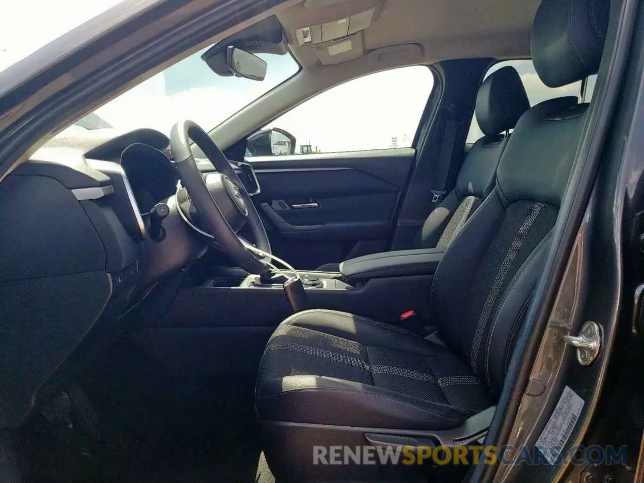7 Photograph of a damaged car 7MMVABAM9RN228367 MAZDA CX-50 2024