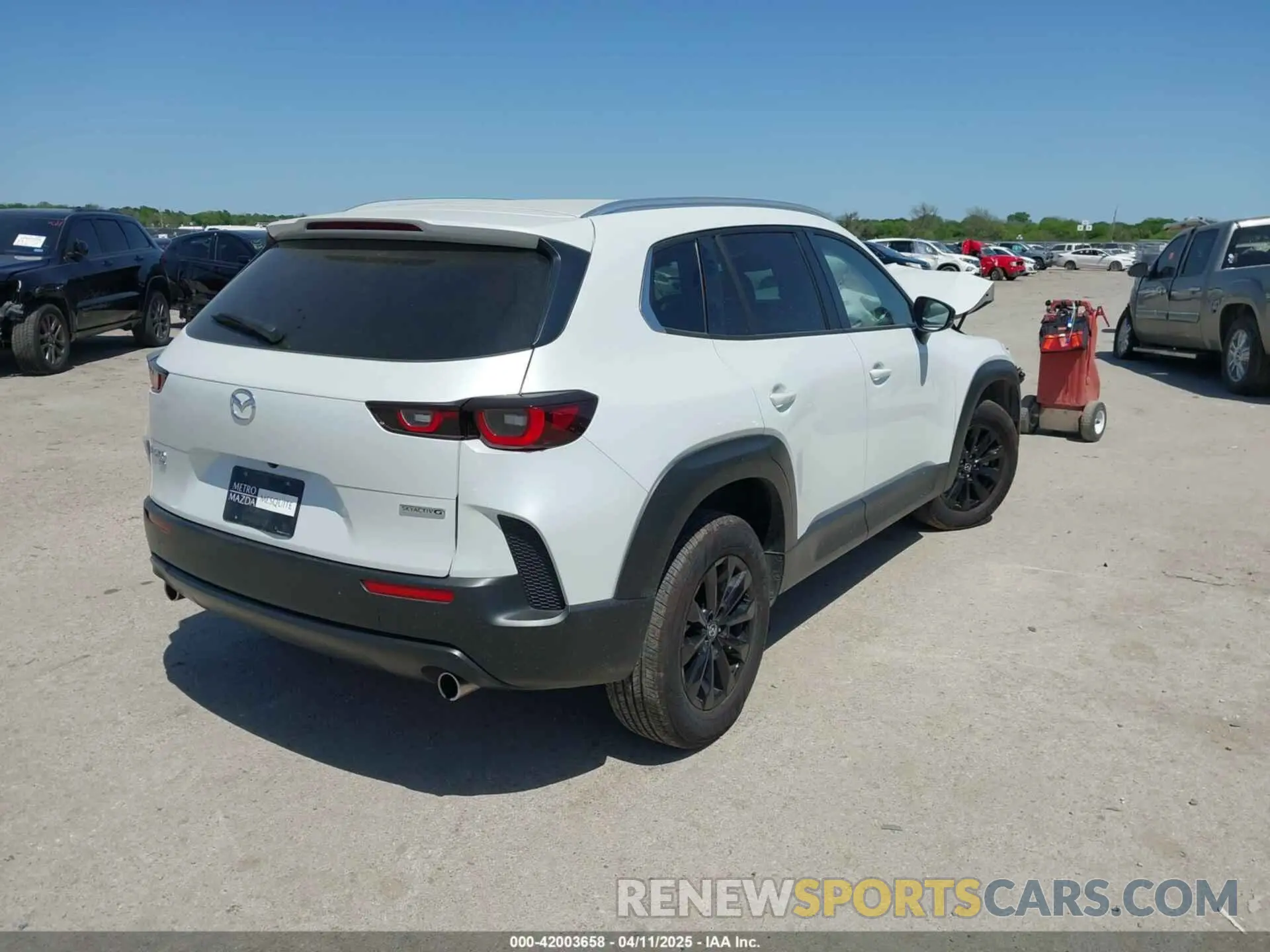 4 Photograph of a damaged car 7MMVABAM9RN238736 MAZDA CX-50 2024
