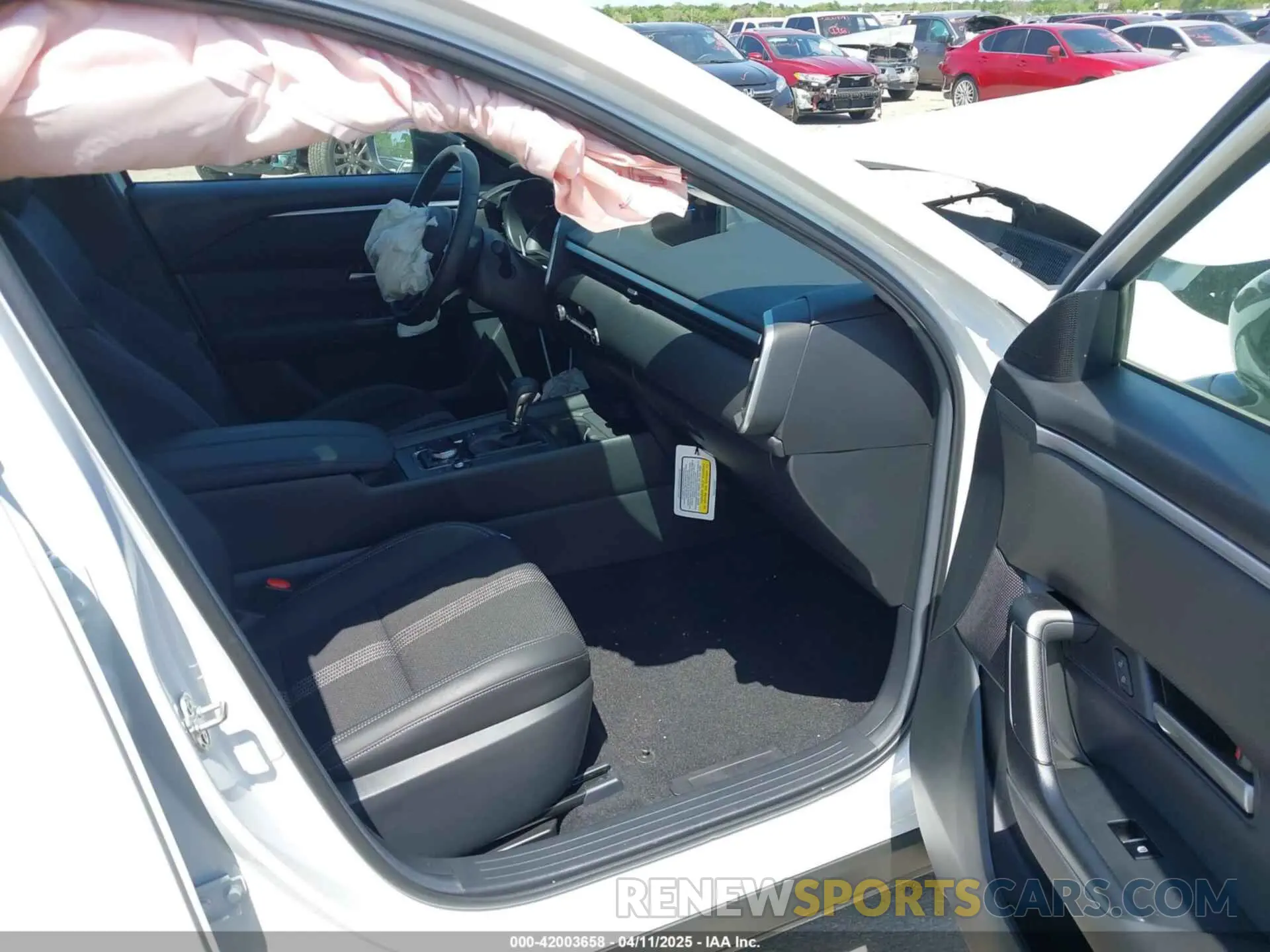 5 Photograph of a damaged car 7MMVABAM9RN238736 MAZDA CX-50 2024