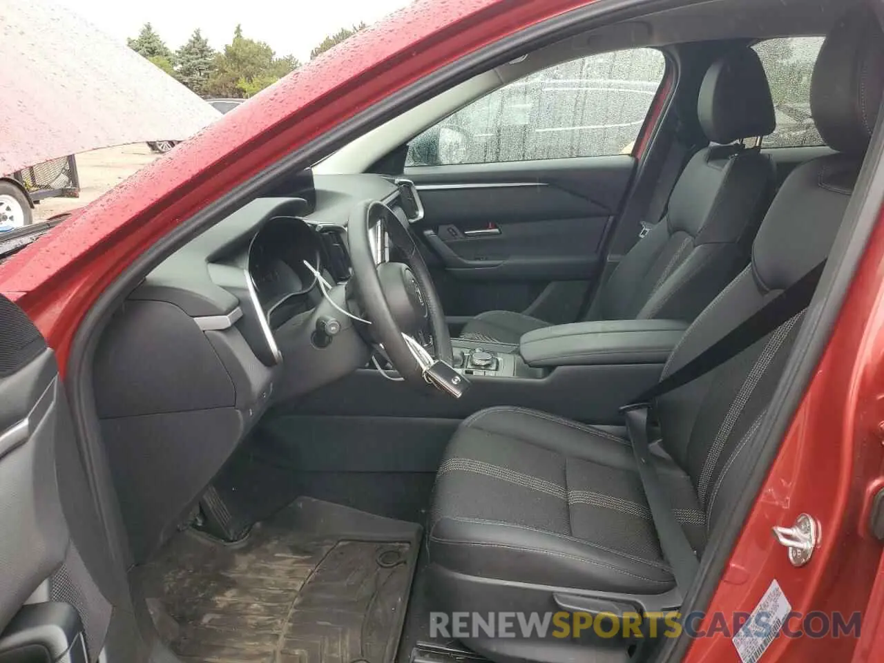 7 Photograph of a damaged car 7MMVABAMXRN198957 MAZDA CX-50 2024