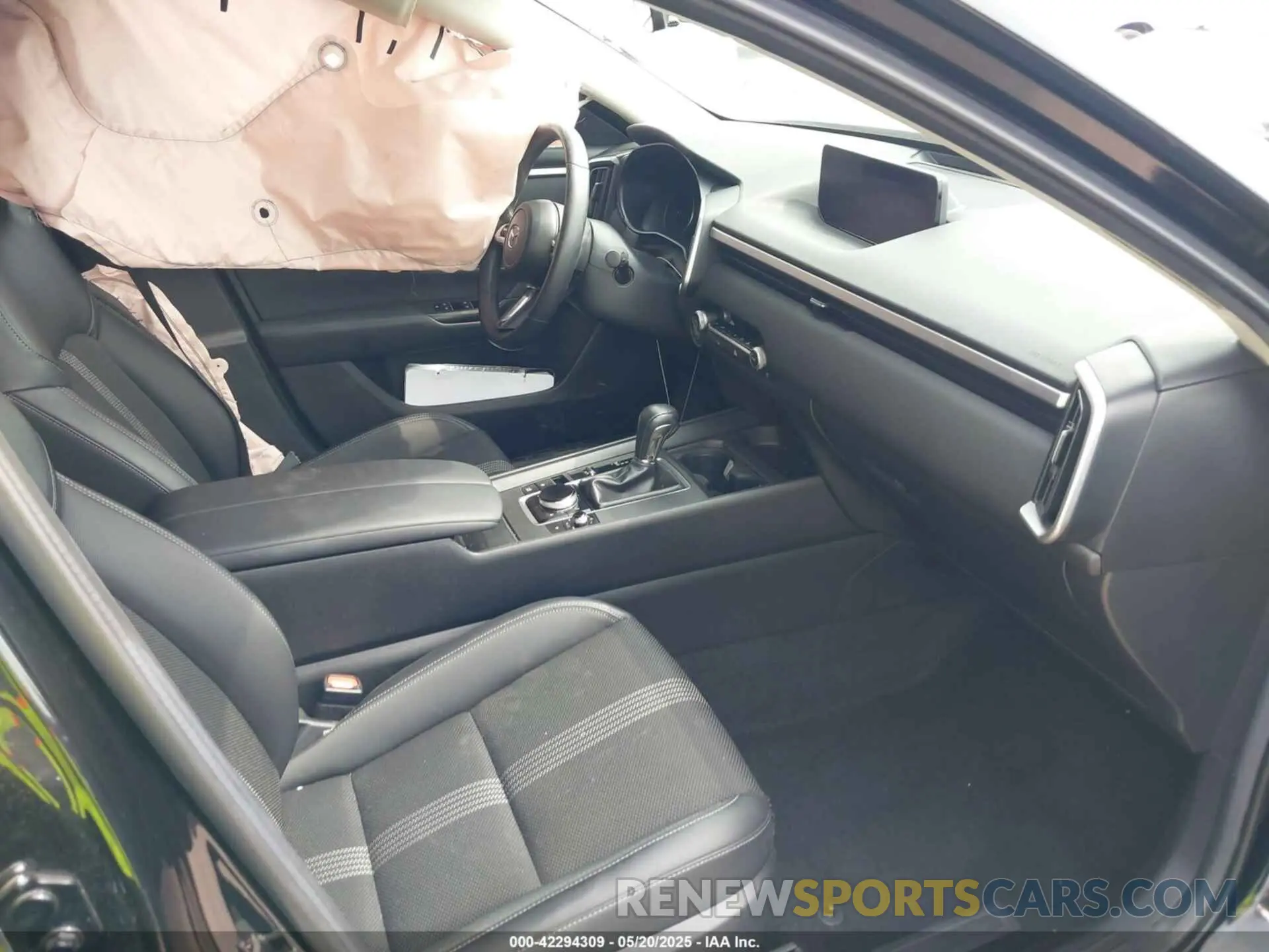 5 Photograph of a damaged car 7MMVABBM1RN181625 MAZDA CX-50 2024