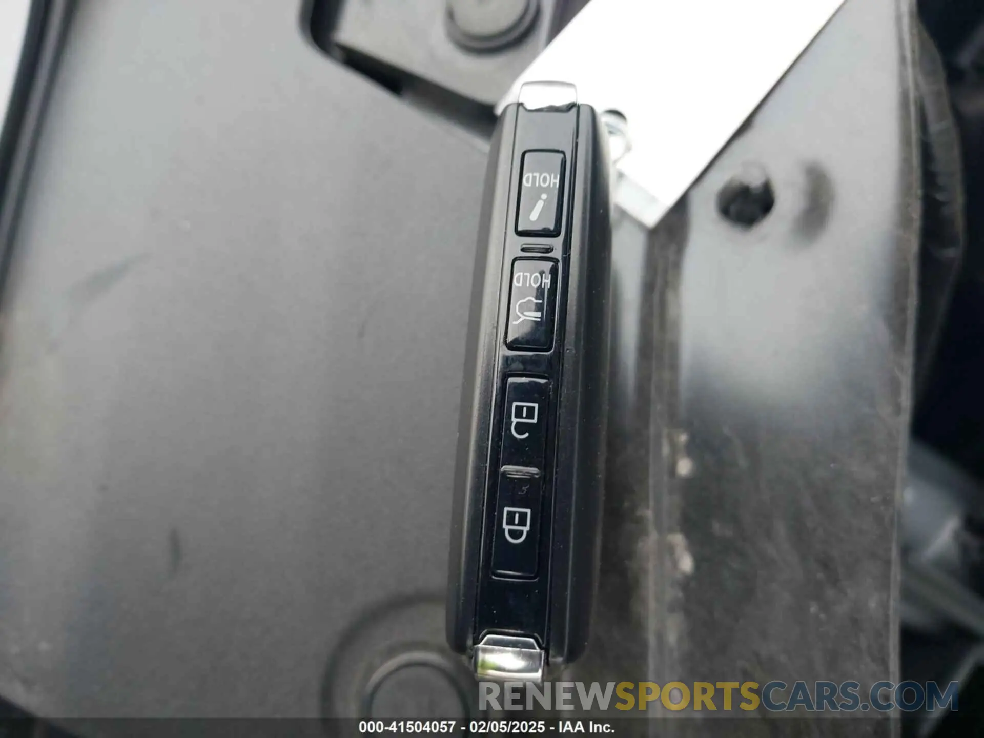 11 Photograph of a damaged car 7MMVABBM1RN187800 MAZDA CX-50 2024