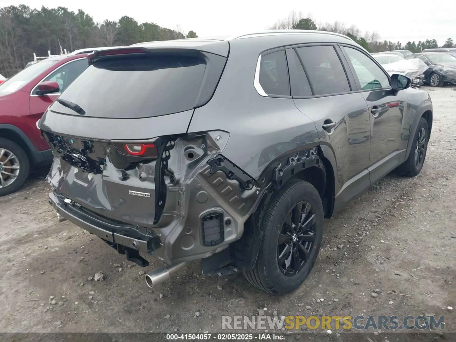 4 Photograph of a damaged car 7MMVABBM1RN187800 MAZDA CX-50 2024