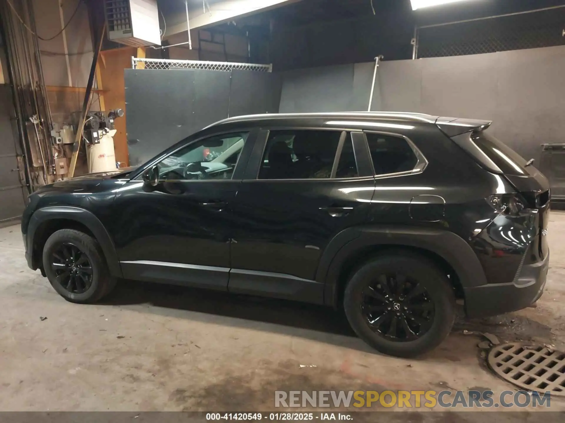 14 Photograph of a damaged car 7MMVABBM2RN209867 MAZDA CX-50 2024
