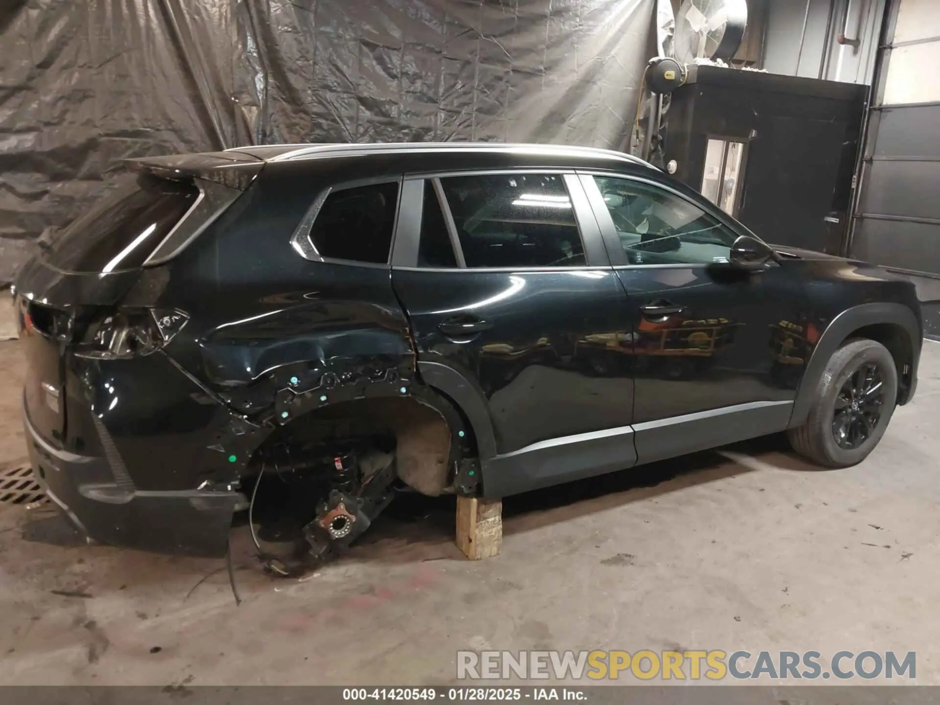 6 Photograph of a damaged car 7MMVABBM2RN209867 MAZDA CX-50 2024